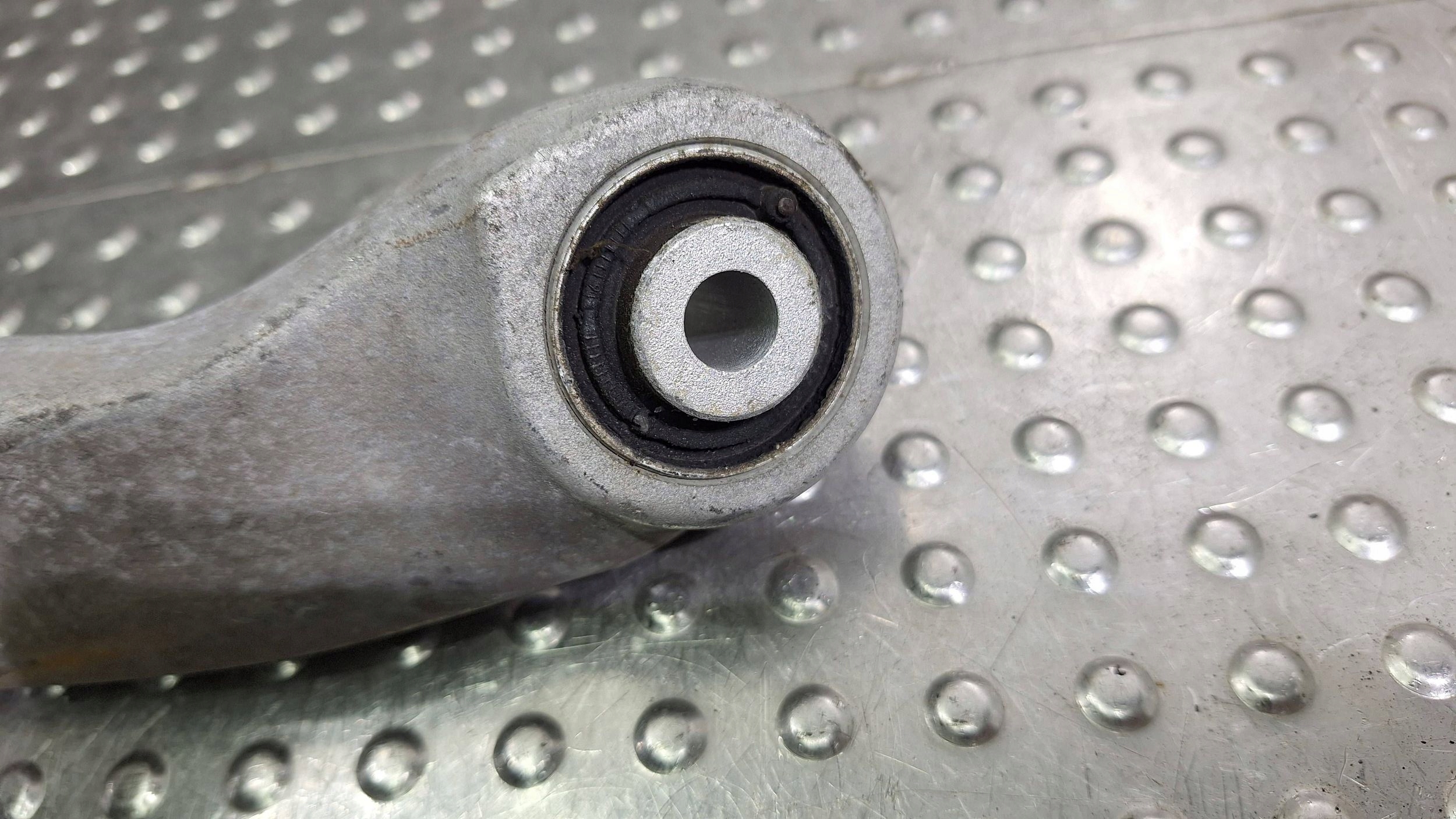 Querlenker rechts heck 8K0505324H AUDI A4 B8 A5 8T A7 A6 C7 Q5 8R