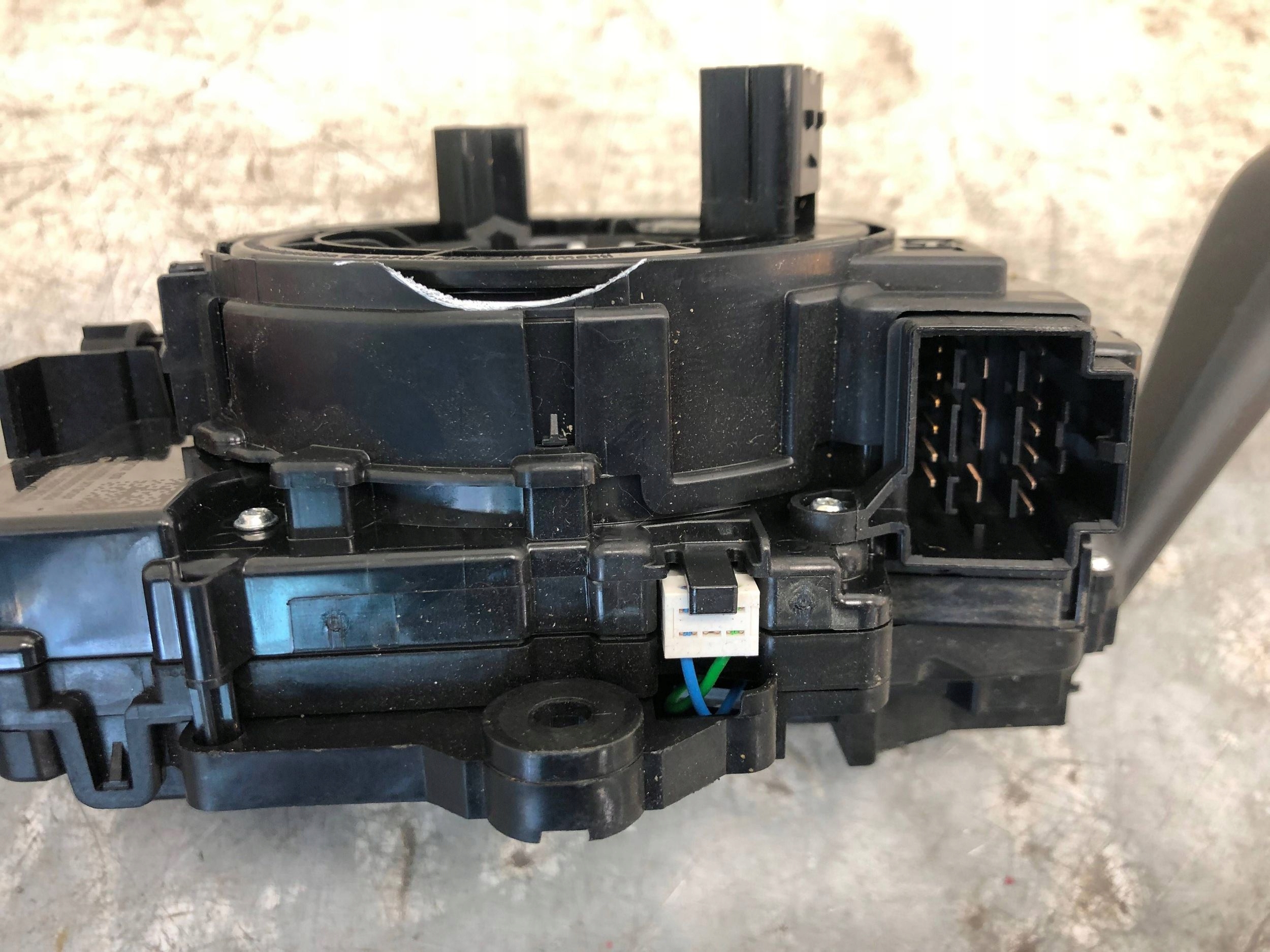 steering wheel levers and controls VW 1EA953507AG