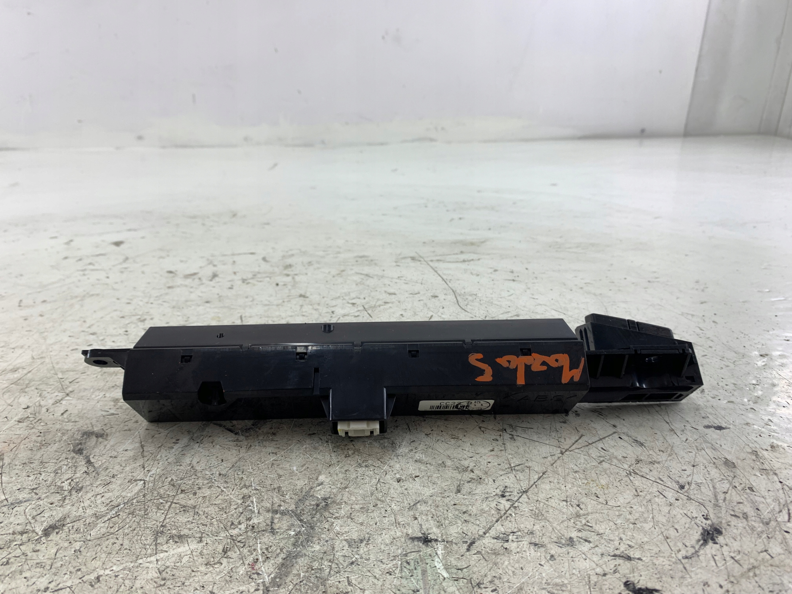 MAZDA 5 a CR display hodiny CC32B