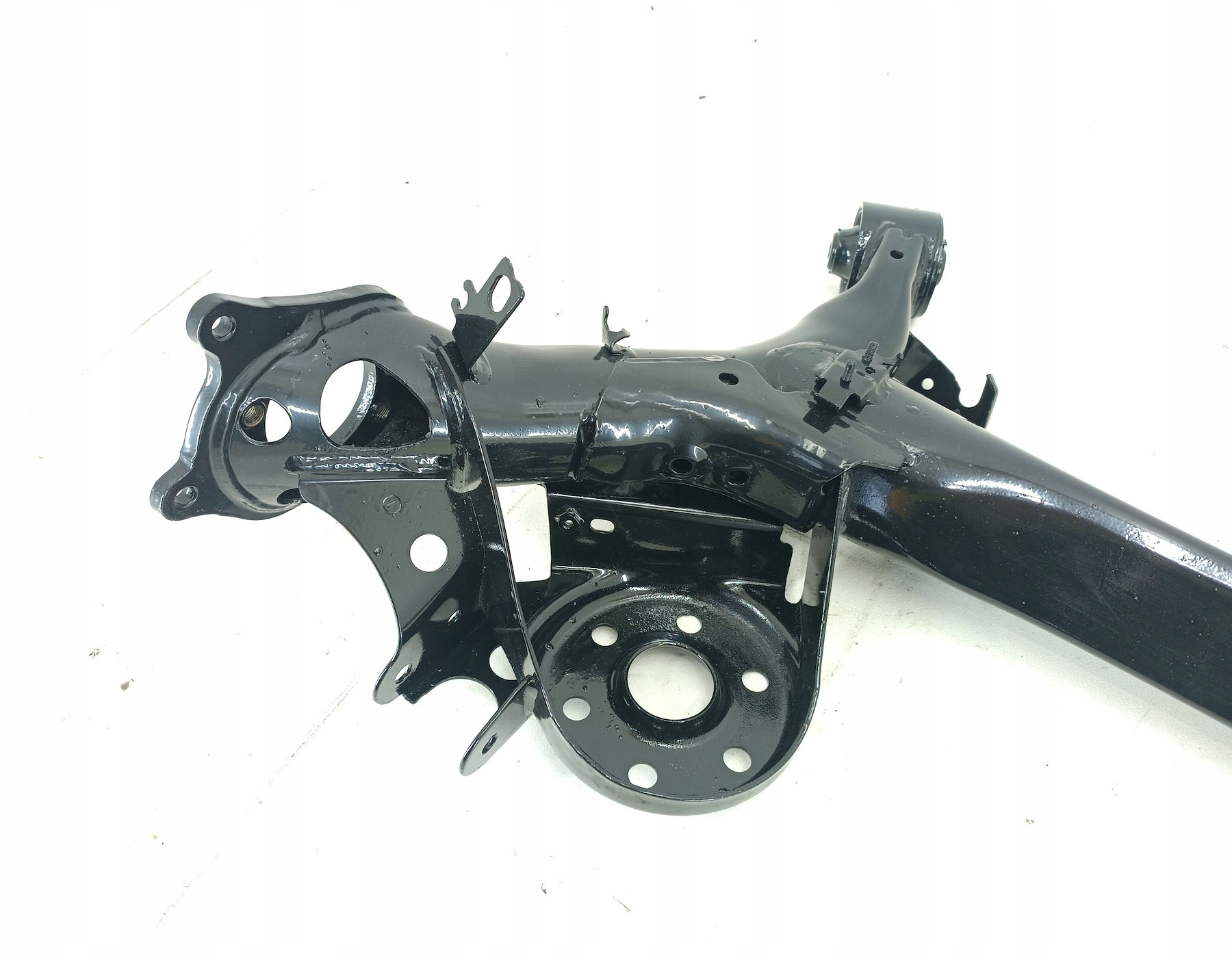 BELKA OŚ TYLNA ZAWIESZENIA TOYOTA PRIUS III AURIS I ORYGINAŁ Producent części Toyota OE