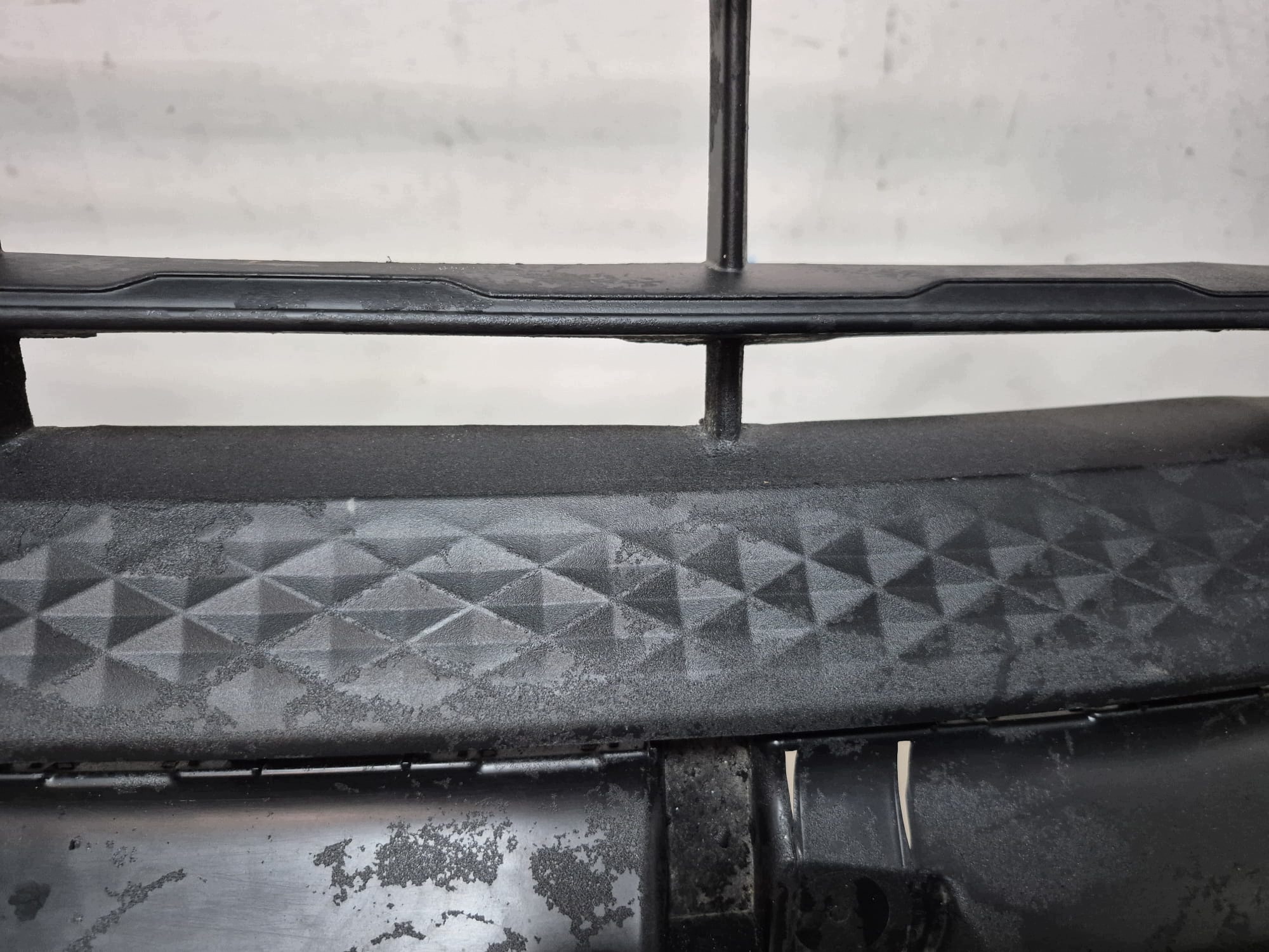 PORSCHE MACAN and 1 GTS LIFT 21-24 bumper front front PDC