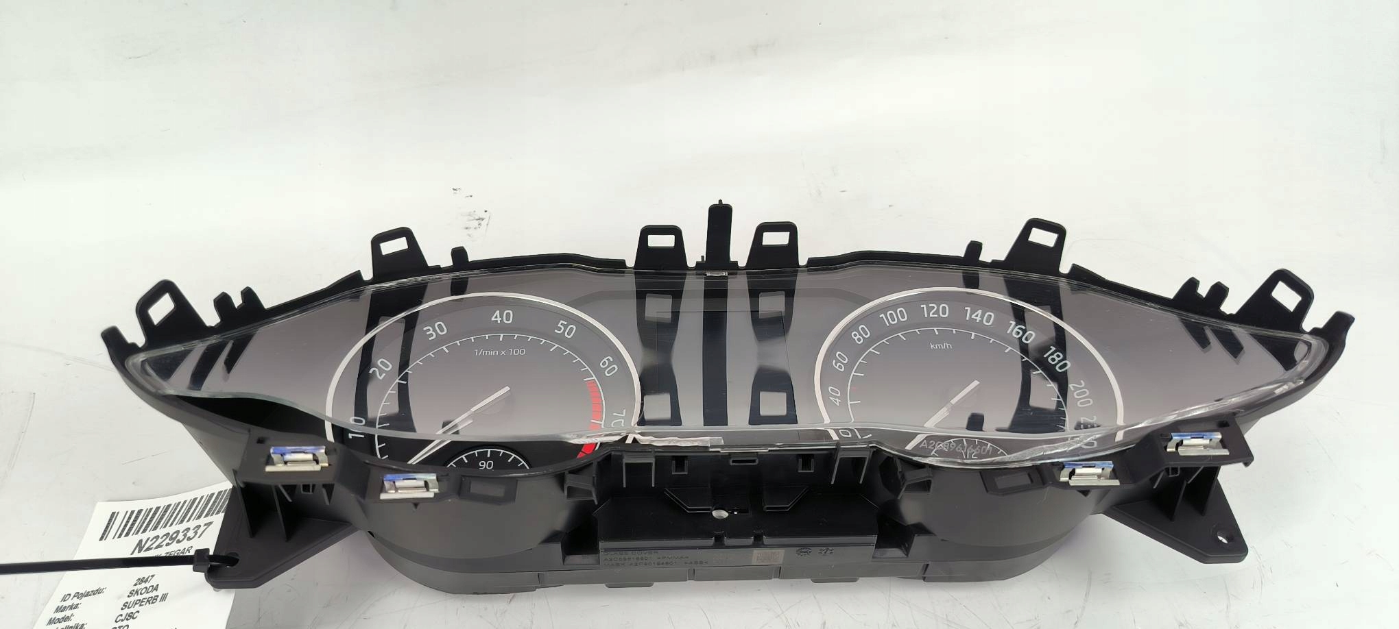 dials clock EU 3V0920740A SKODA SUPERB III