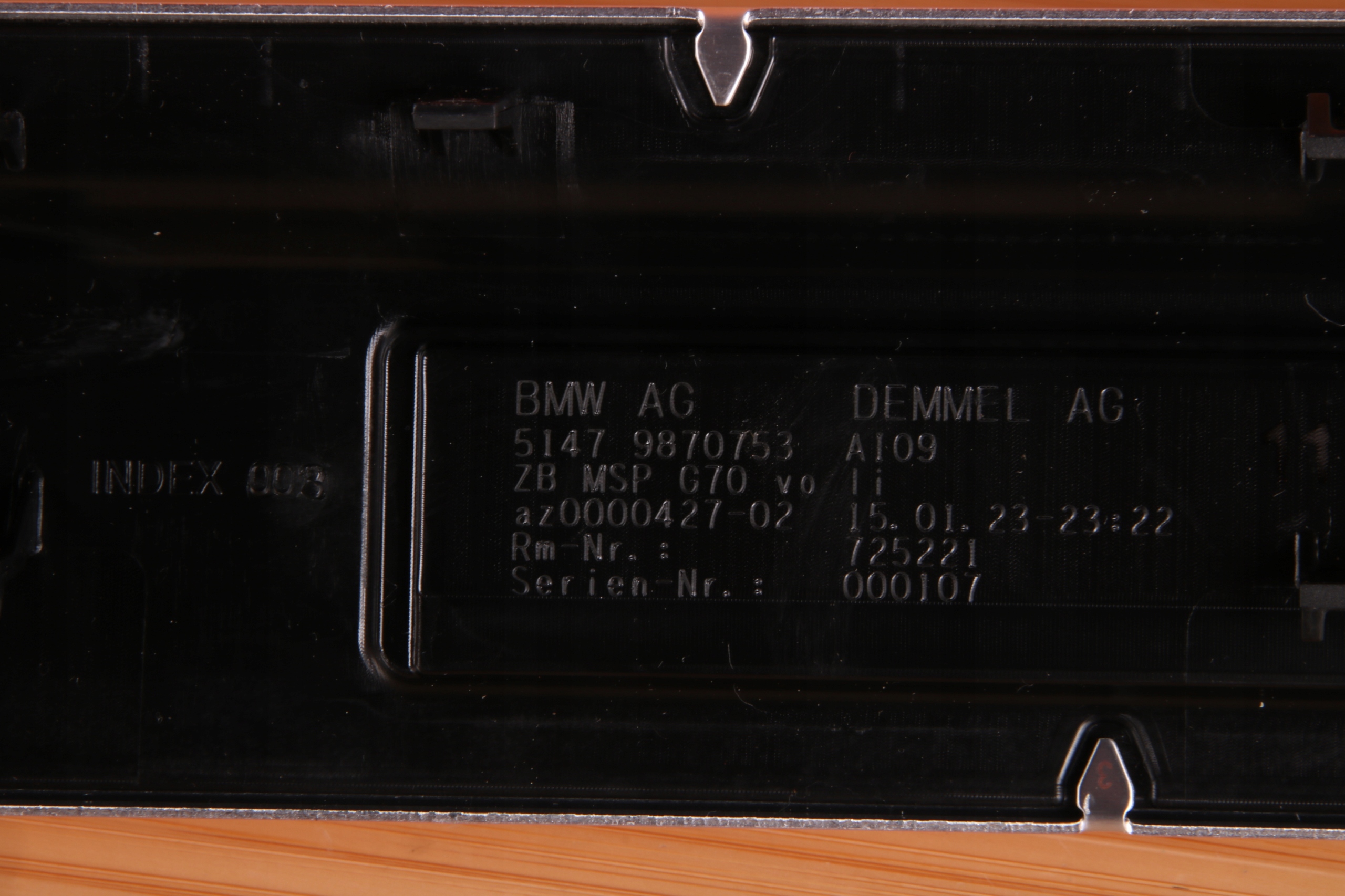 BMW 7 G70 m-packet moulding cap threshold left front PODSWIETLANA 9870753
