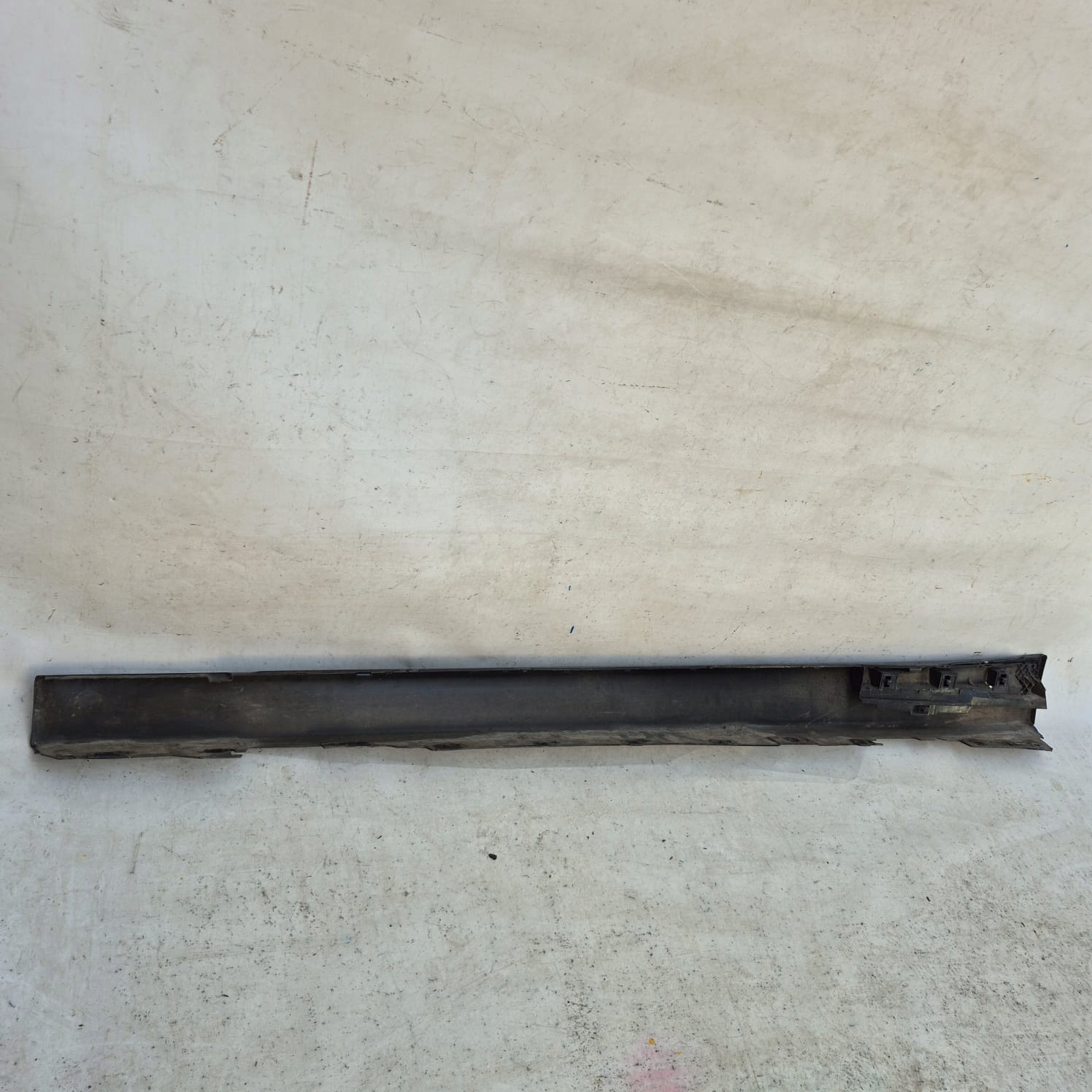 BMW 3 F30 F31 11-18 threshold right moulding threshold right