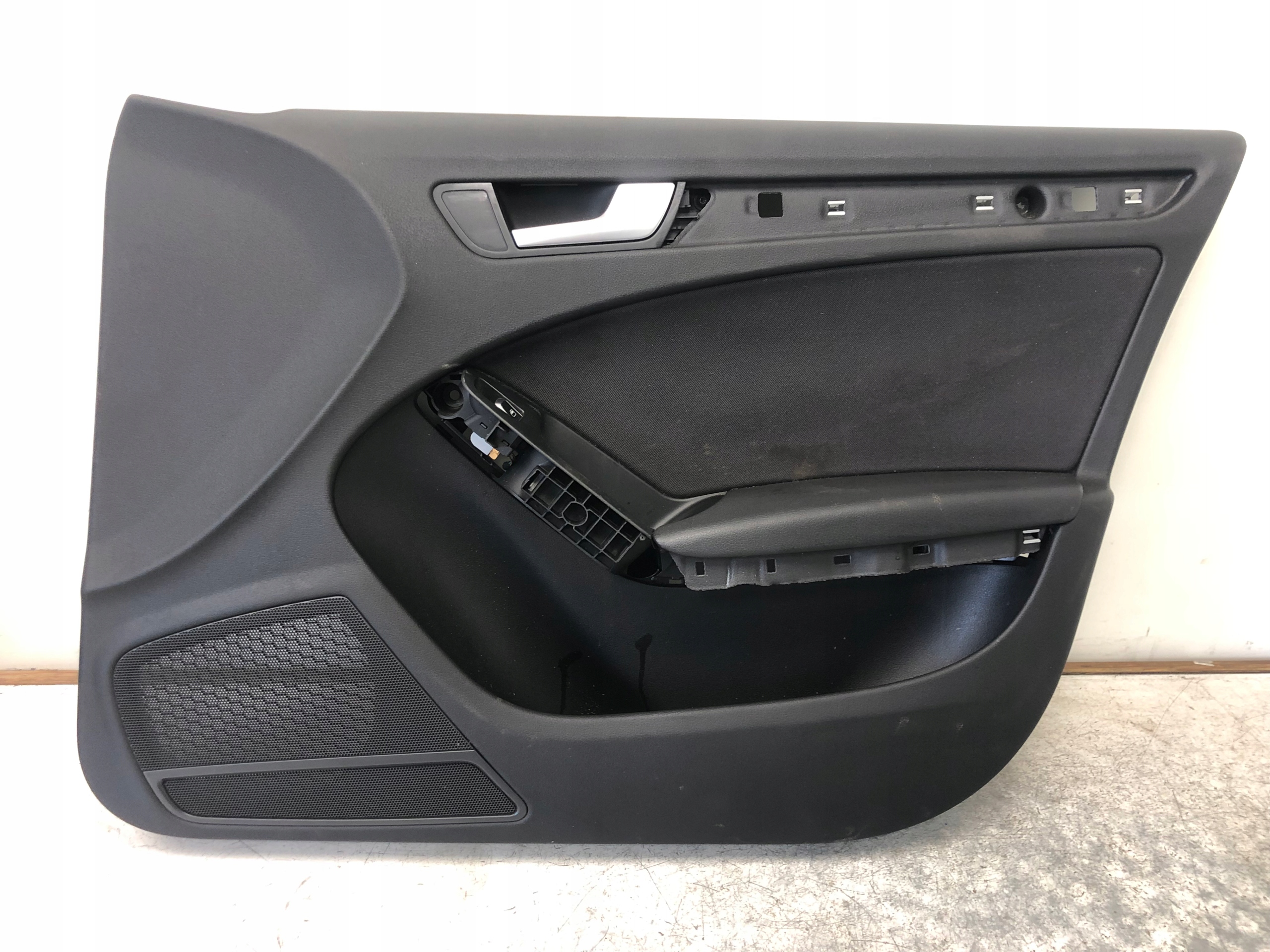 side door right front AUDI A4 B8 8K1867106