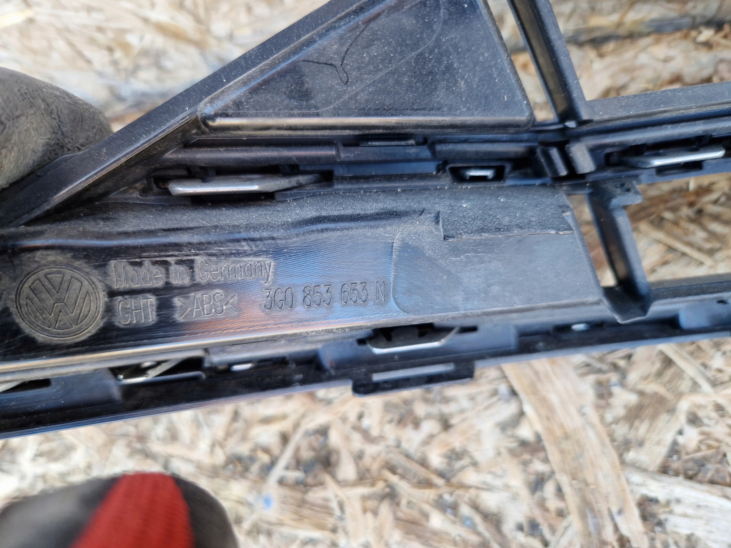 VW Passat B8 Kühlergrill FRONTGRILL Kühlergitter 3G0853653N - Thumbnail 7