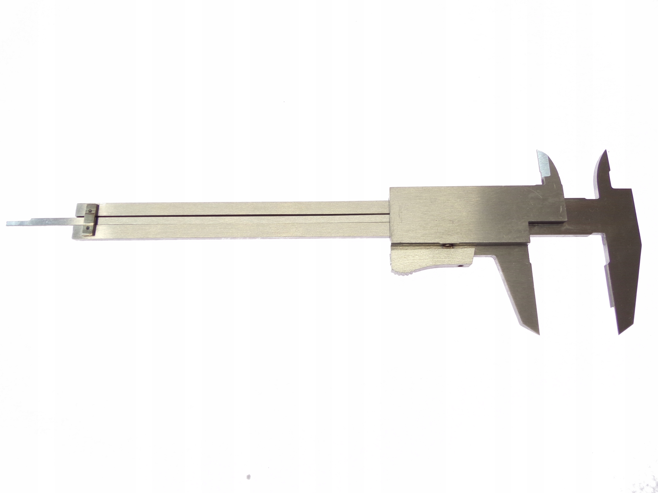 SUWMIARKA NONIUSZOWA L150 0,02 AUTO-LOCK Stan opakowania oryginalne