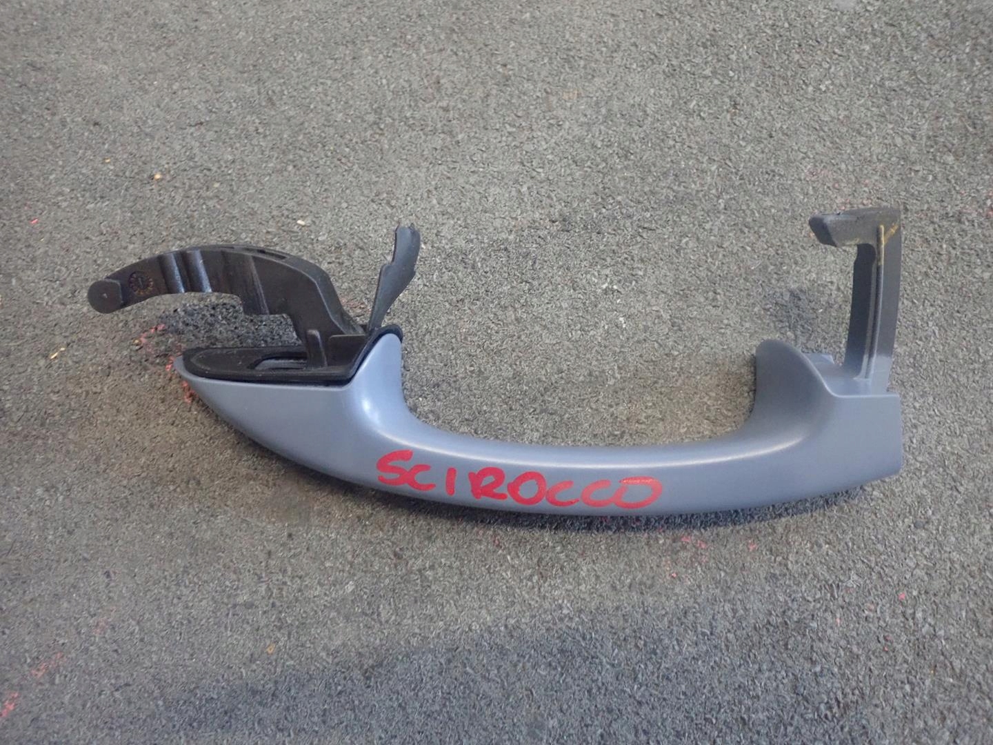 maniglia destro VW SCIROCCO 2008- 1K8837206F