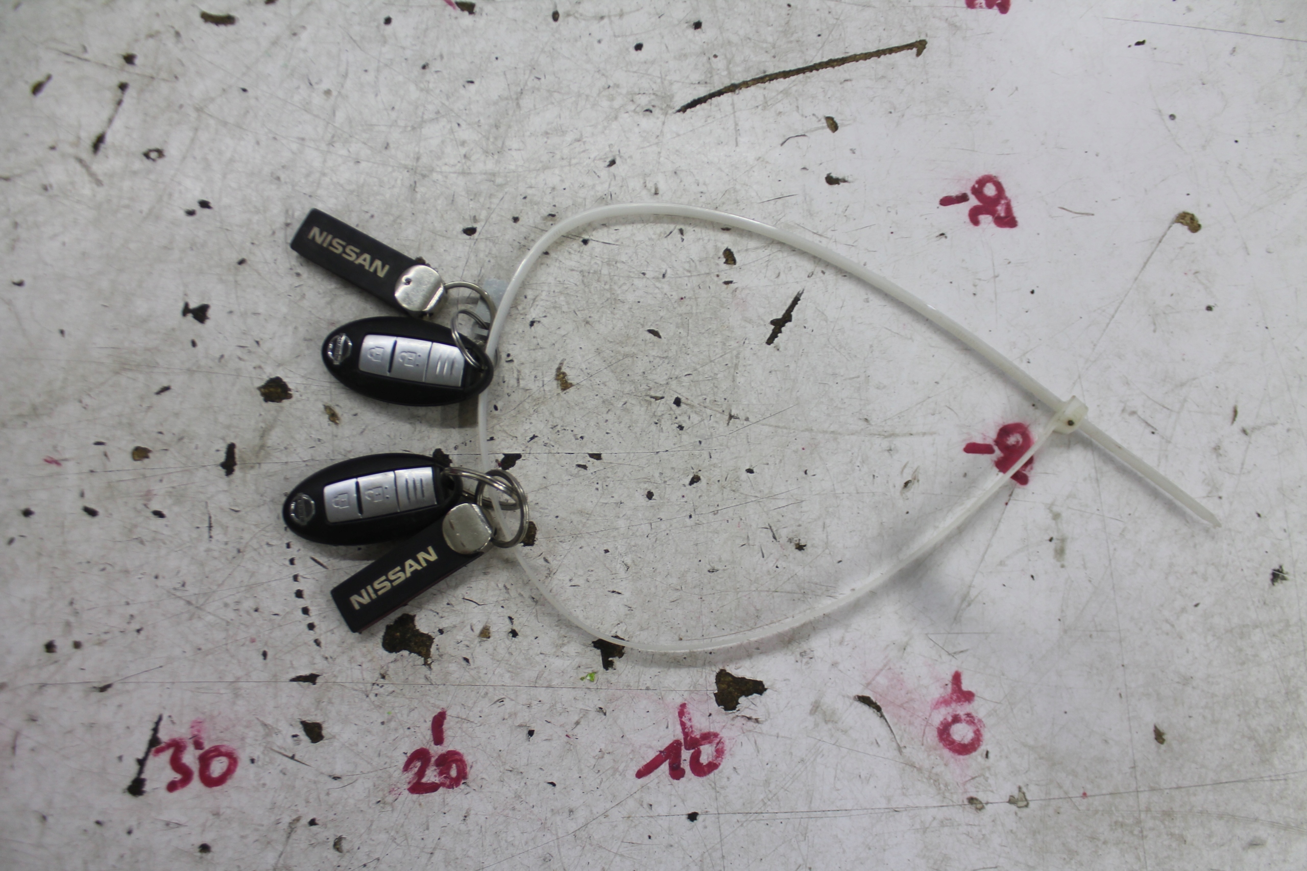 key PILOT KEYLESS NISSAN JUKE F15 11-17