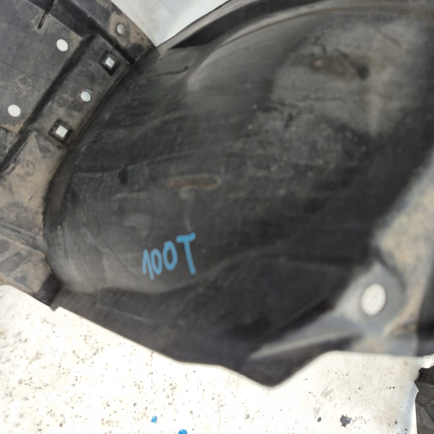 TOYOTA VERSO 09- mudguard right front front
