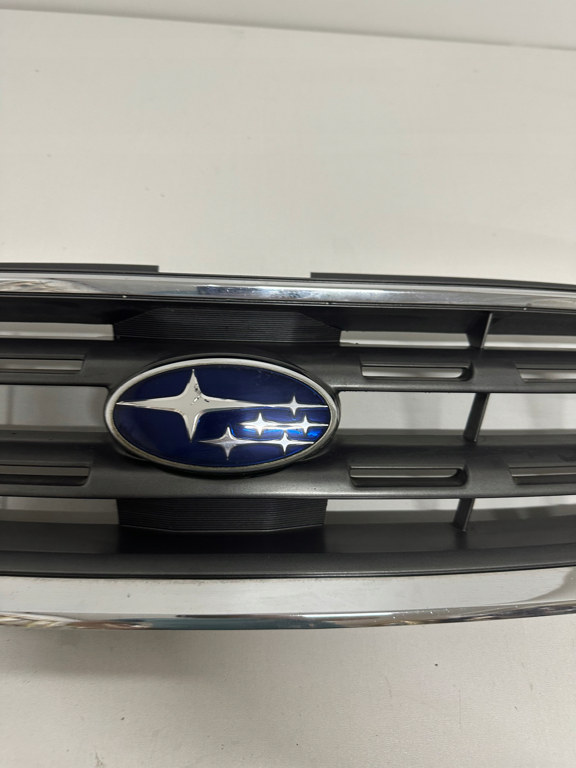 решетка радиатора subaru Outback III
