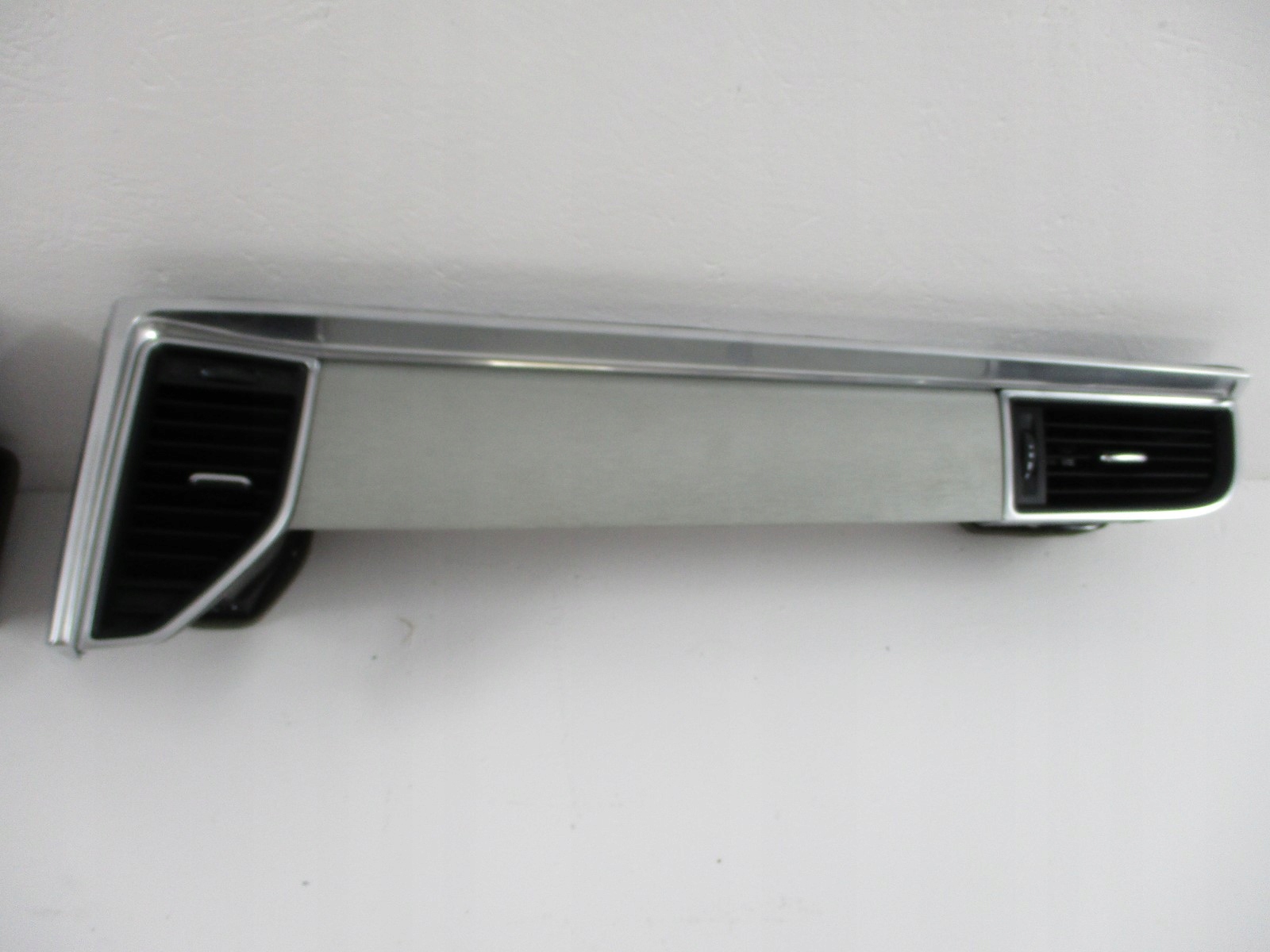 DEKOR BOUCHES BUSES GRILLE PORSCHE MACAN 95B