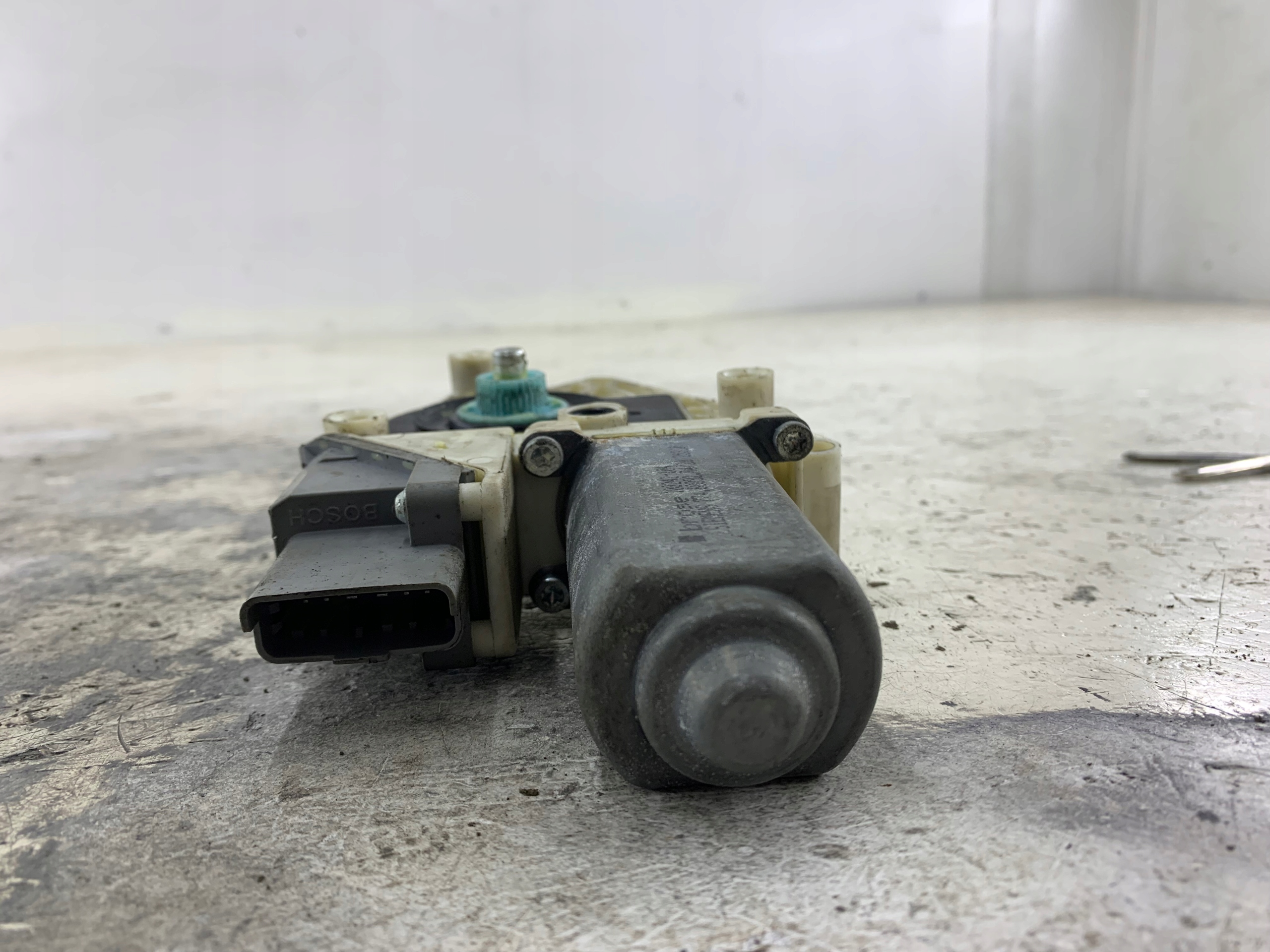 PEUGEOT 607 mini motor windows left front 103242-104