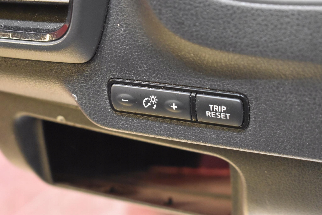 dashboard instrument panel console cockpit airbag EU NISSAN LEAF 2 II ZE1 17-21