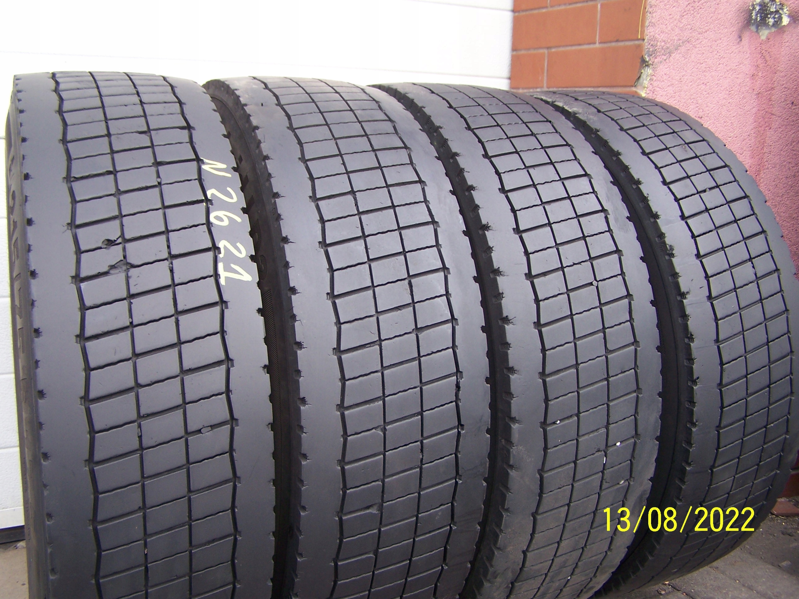 215 / 75r17. 5 Continental Hybrid LD3 привід
