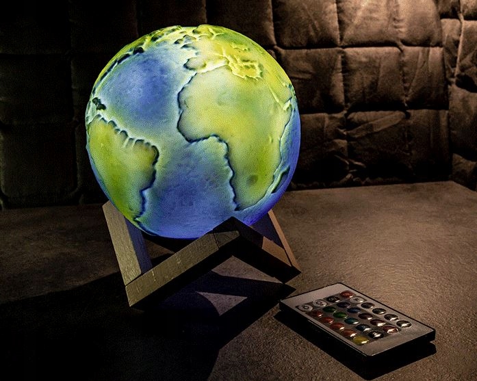 Lampka KULA ZIEMSKA 3D GLOBUS ZIEMIA 16 KOLORÓW Marka Gadget Master