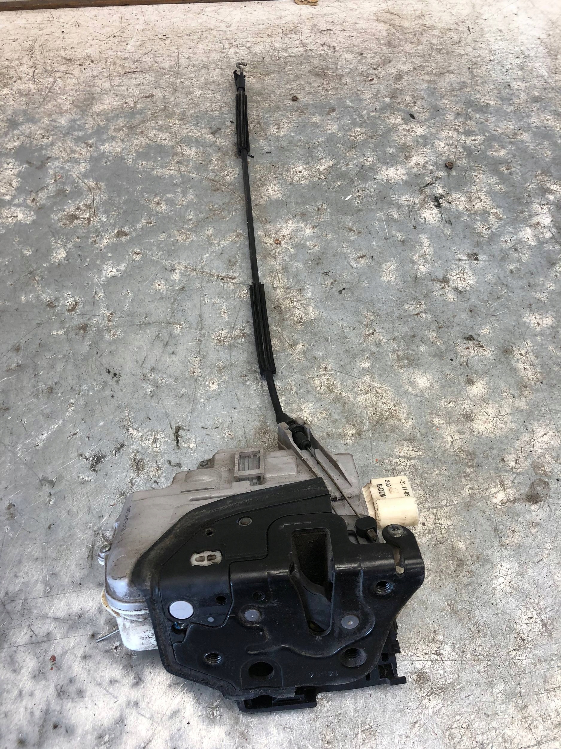 lock door left front SEAT LEON II 1P1837015