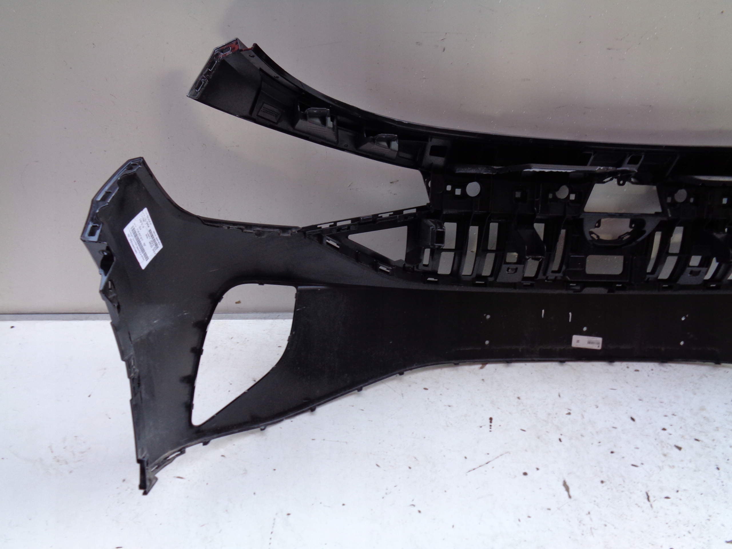 Frontstoßstange VW ID4 11A 21- NR 44404