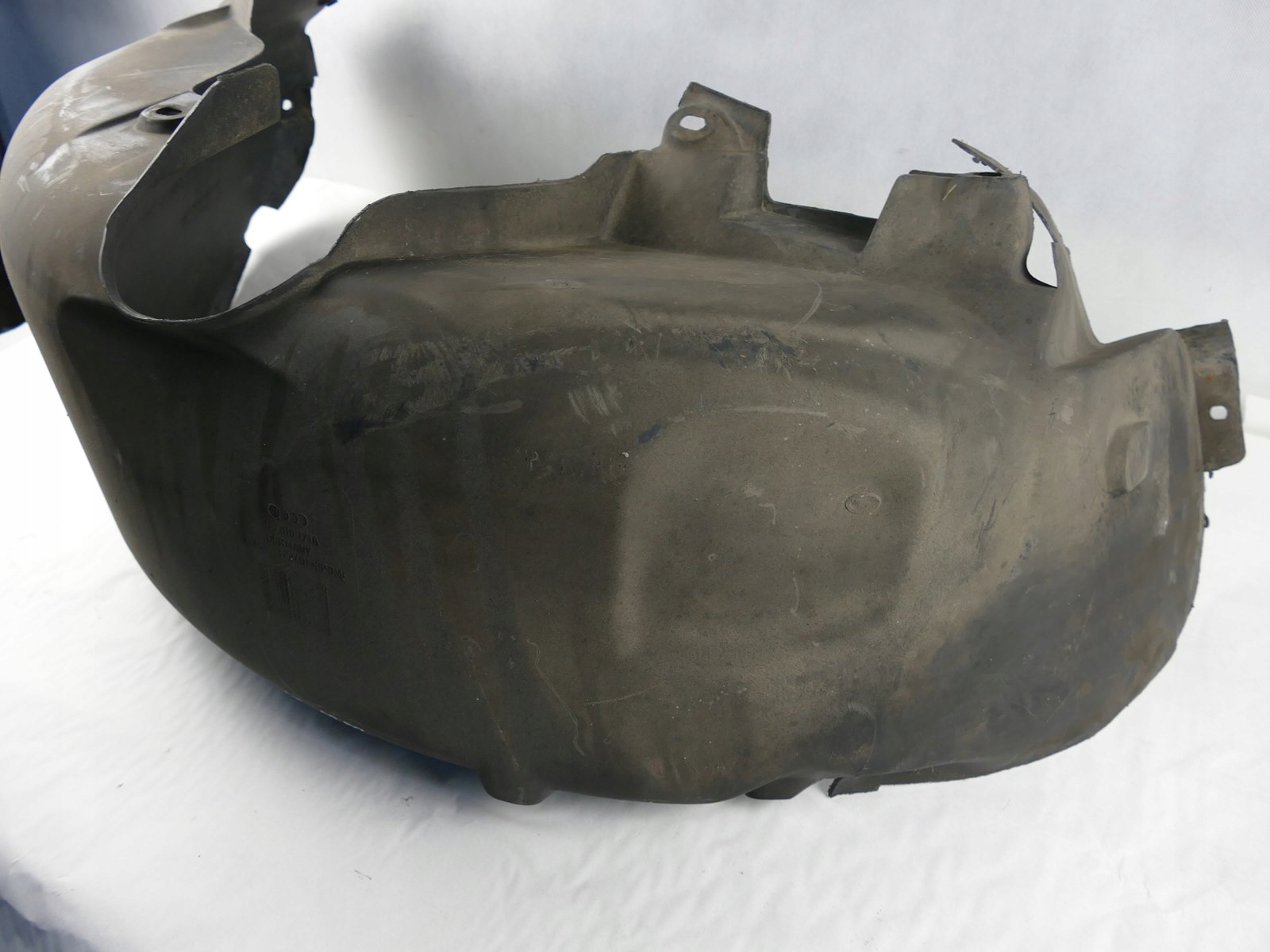AUDI A8 D2 mudguard left rear part left rear. 4D0810171A