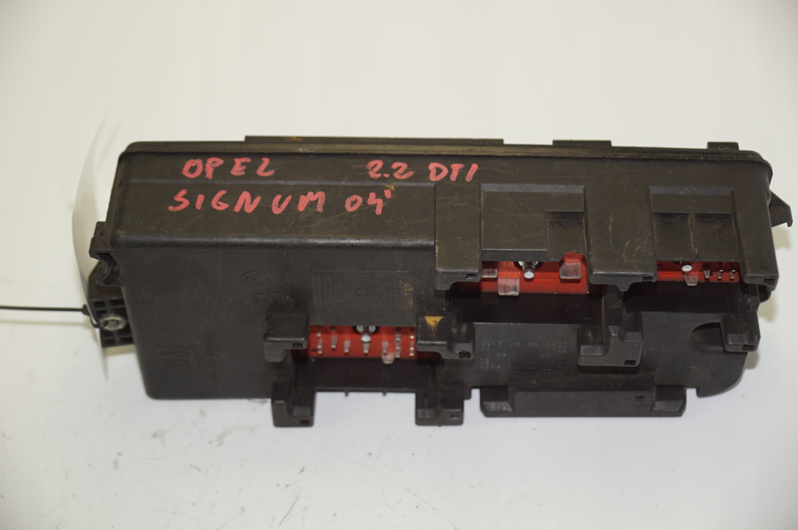 Module fusibles 13170890 OPEL VECTRA C