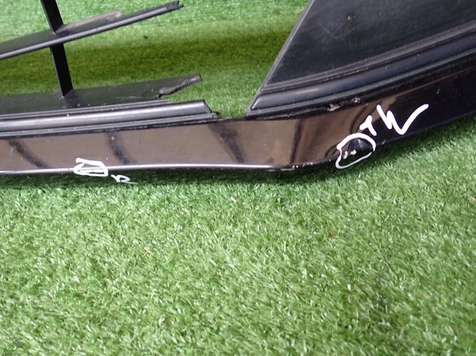 FORD FOCUS MK4 LIFT 21- Frontstoßstange vorne