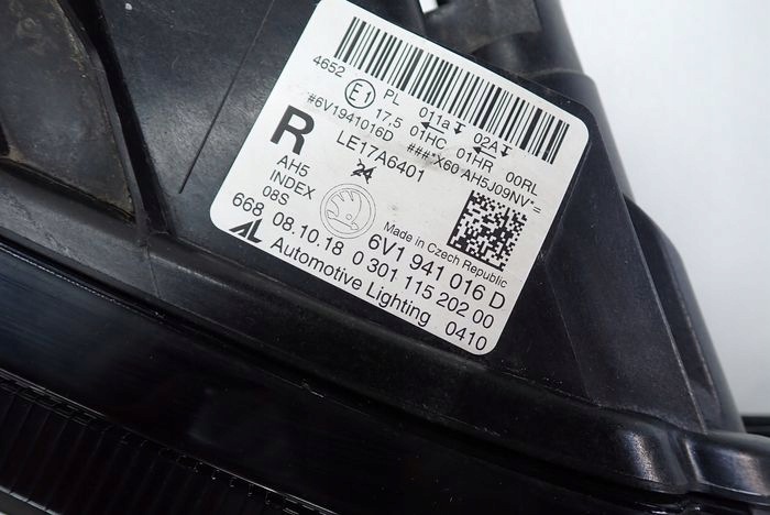 SKODA FABIA III LIFT 18- reflektor right light right 6V941016D