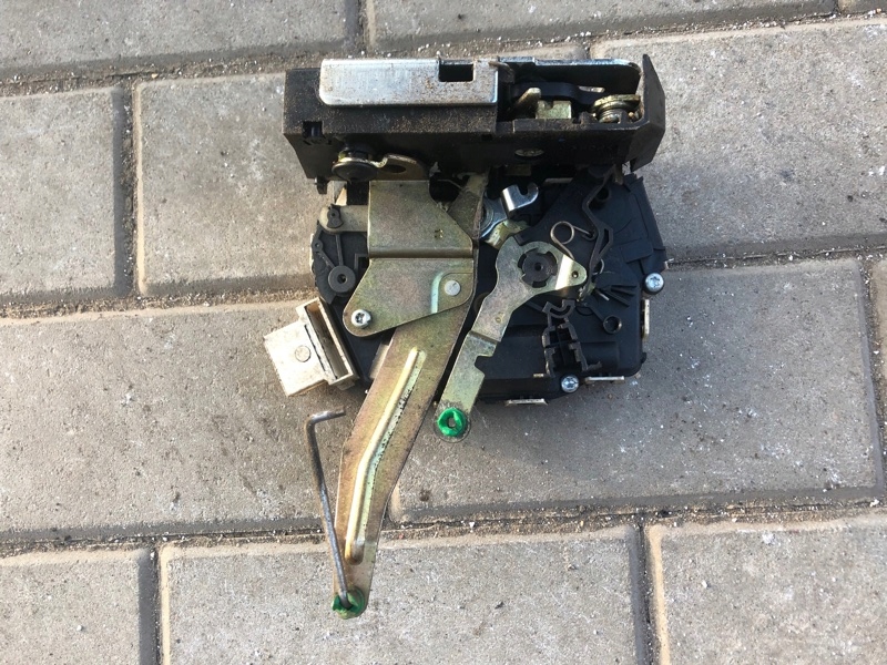 ZAMEK DRZWI TYŁ (PIĄTE) DISCOVERY II porównaj ceny Allegro.pl