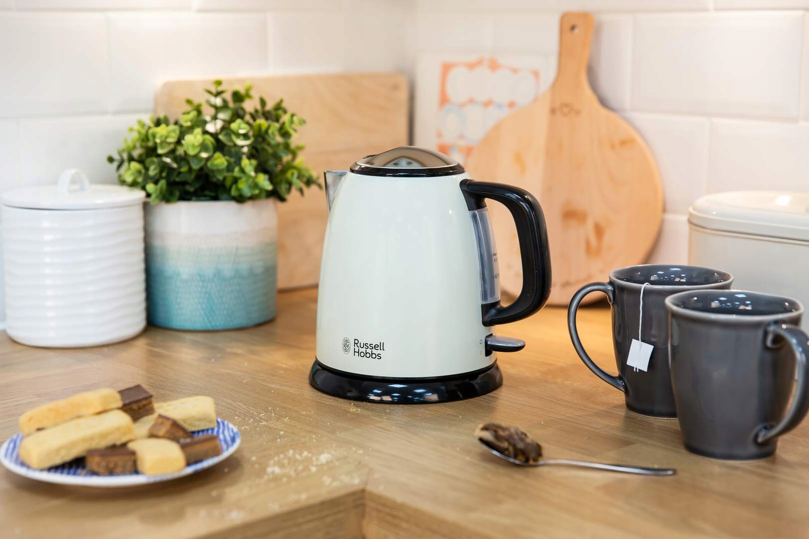 RUSSELL HOBBS Czajnik Elektryczny 1L 2400W Szybkie Gotowanie Filtr Wapnia — miniatura 8