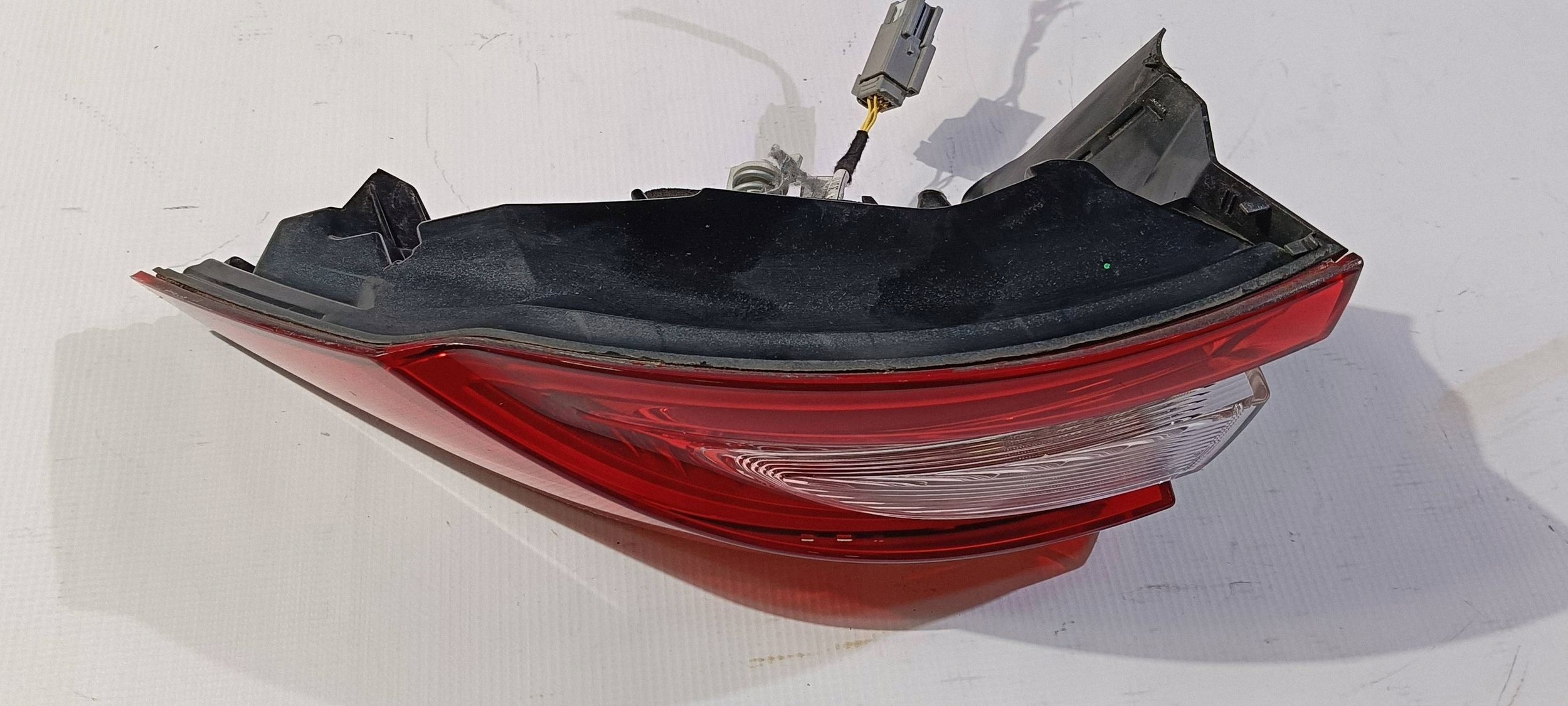 light rear part rear right Maserati Levante USA 2017