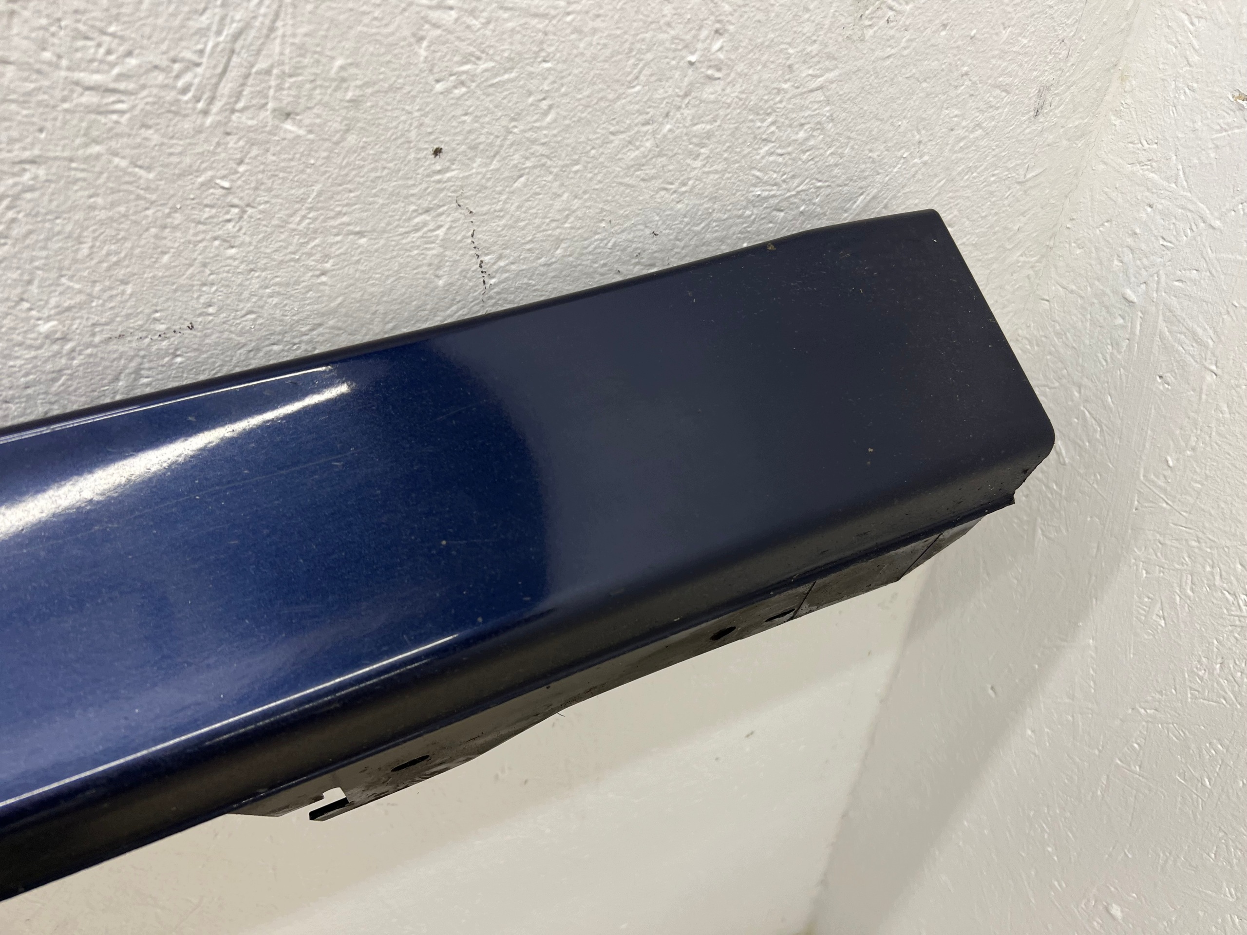 BMW 3 F30 F31 right cap threshold 7256912 W colour A89