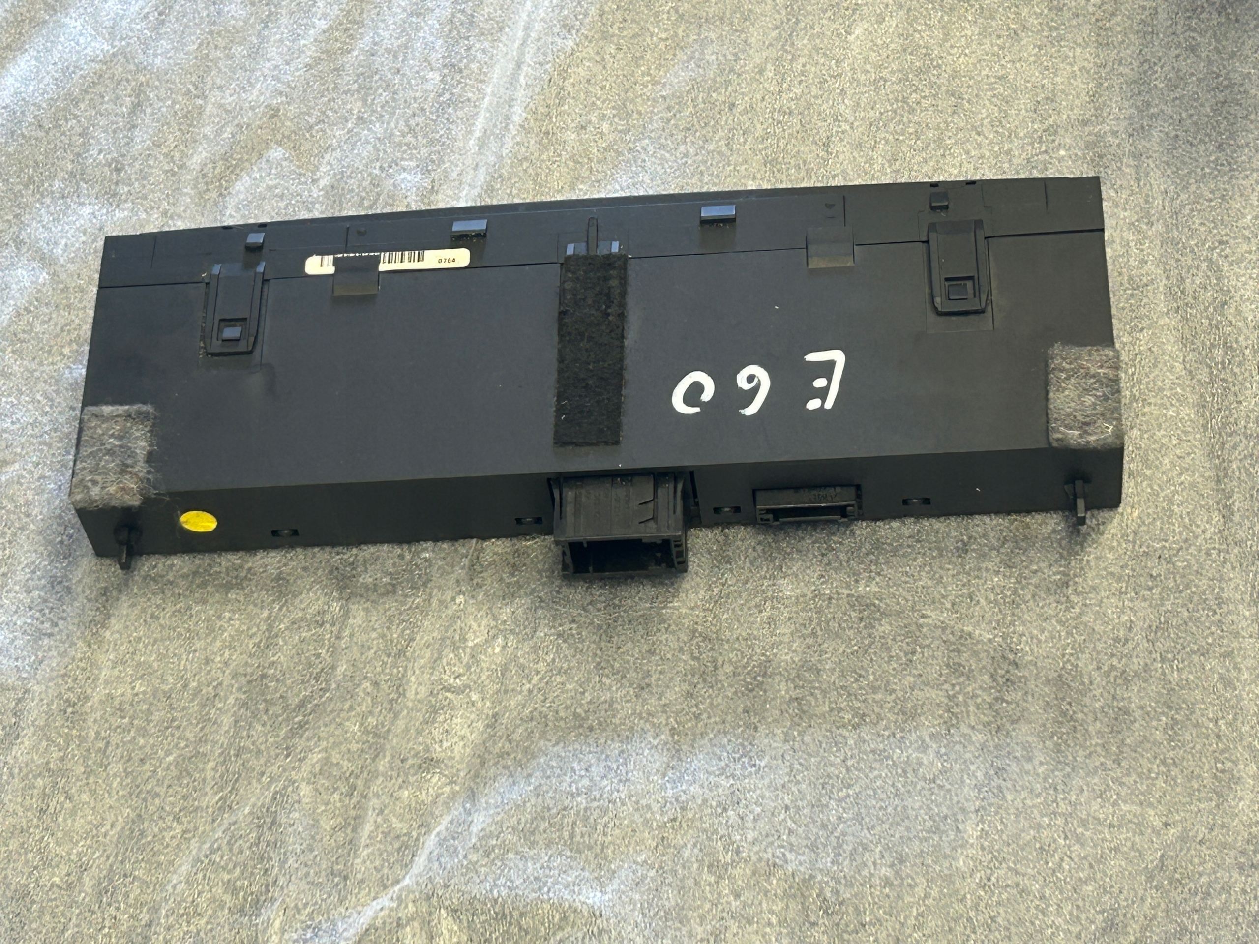 BMW E60 PANEL modul vyhrievania sedačka 6949444