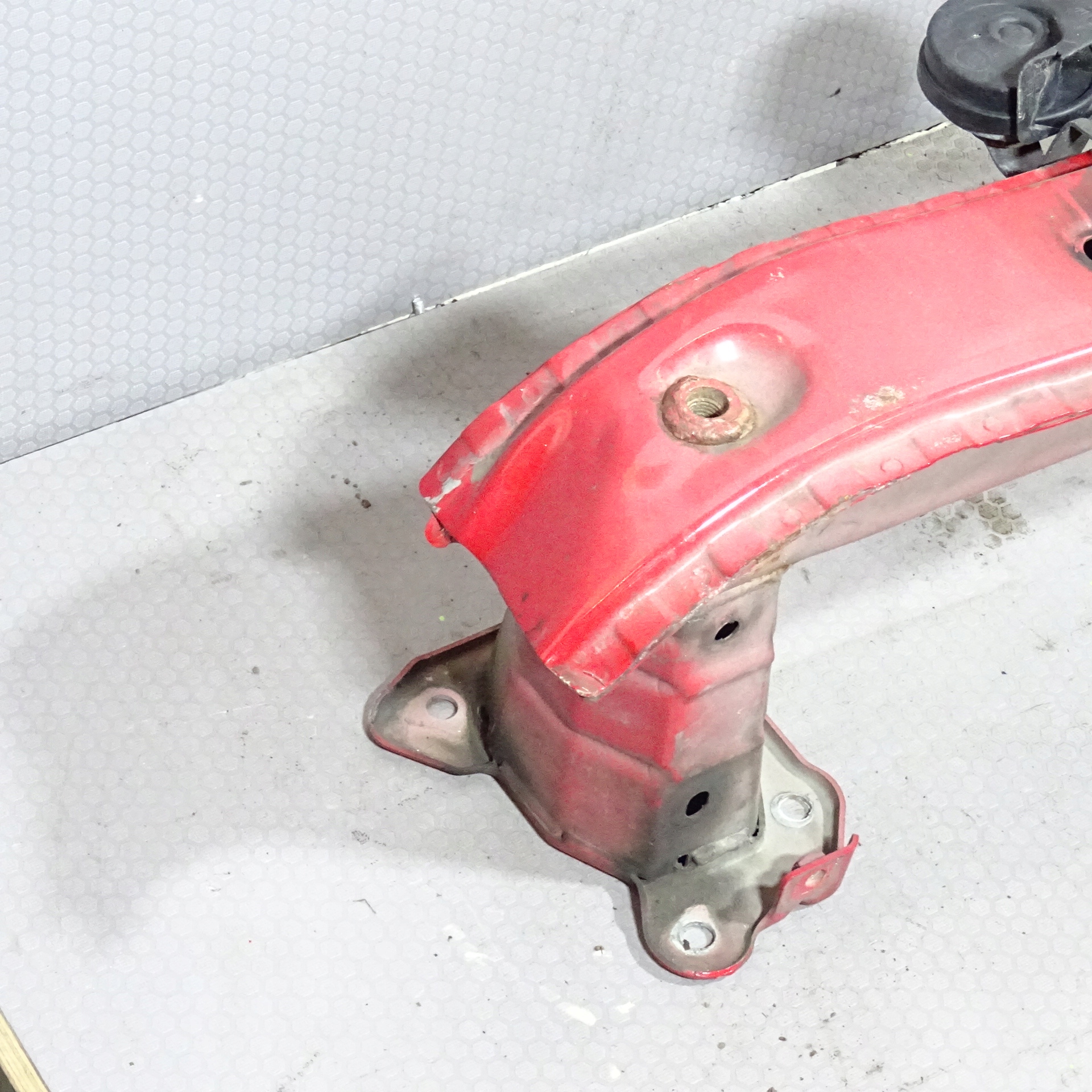 VOLVO C30 bumper support front 612