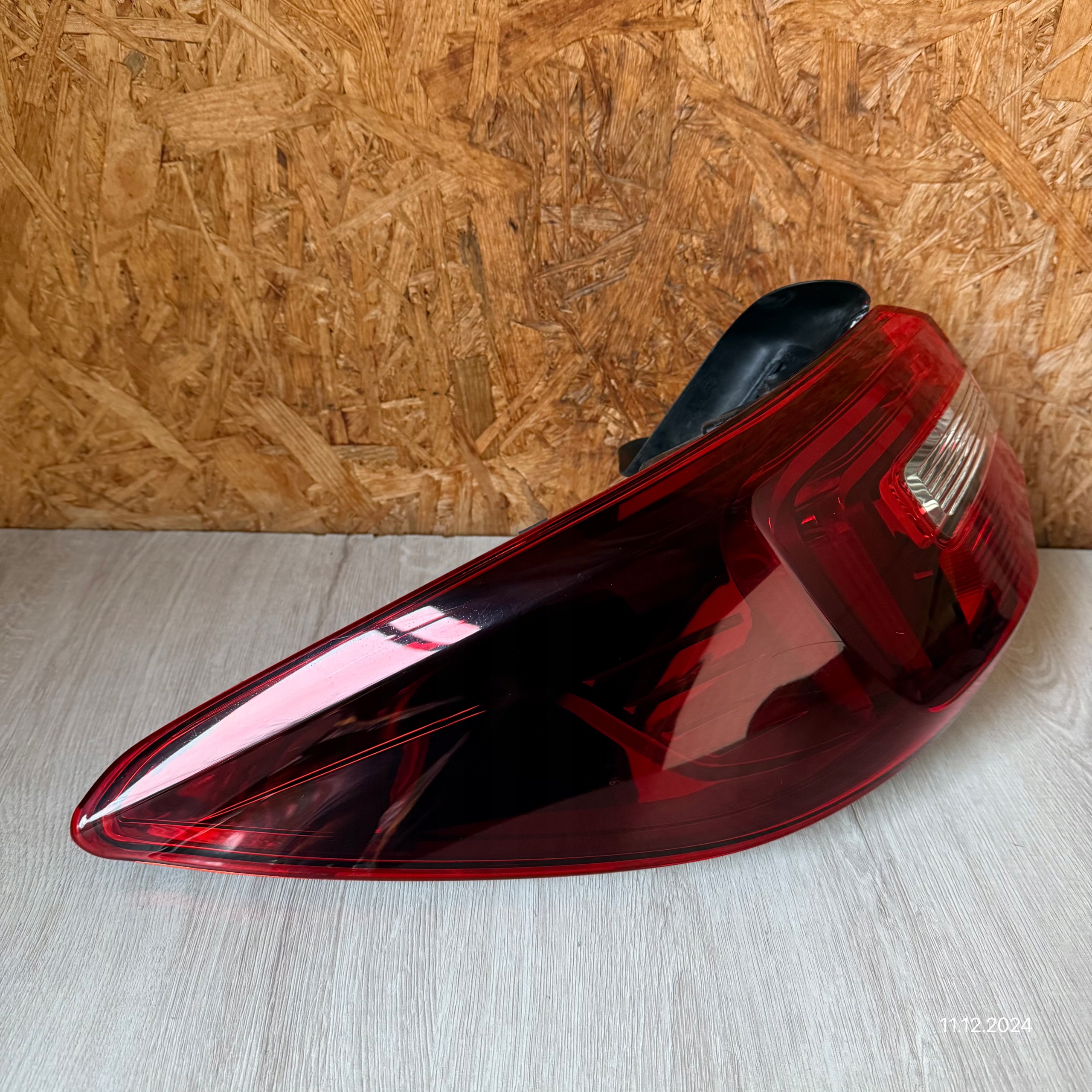 light rear left OPEL GRANDLAND X YP00098380