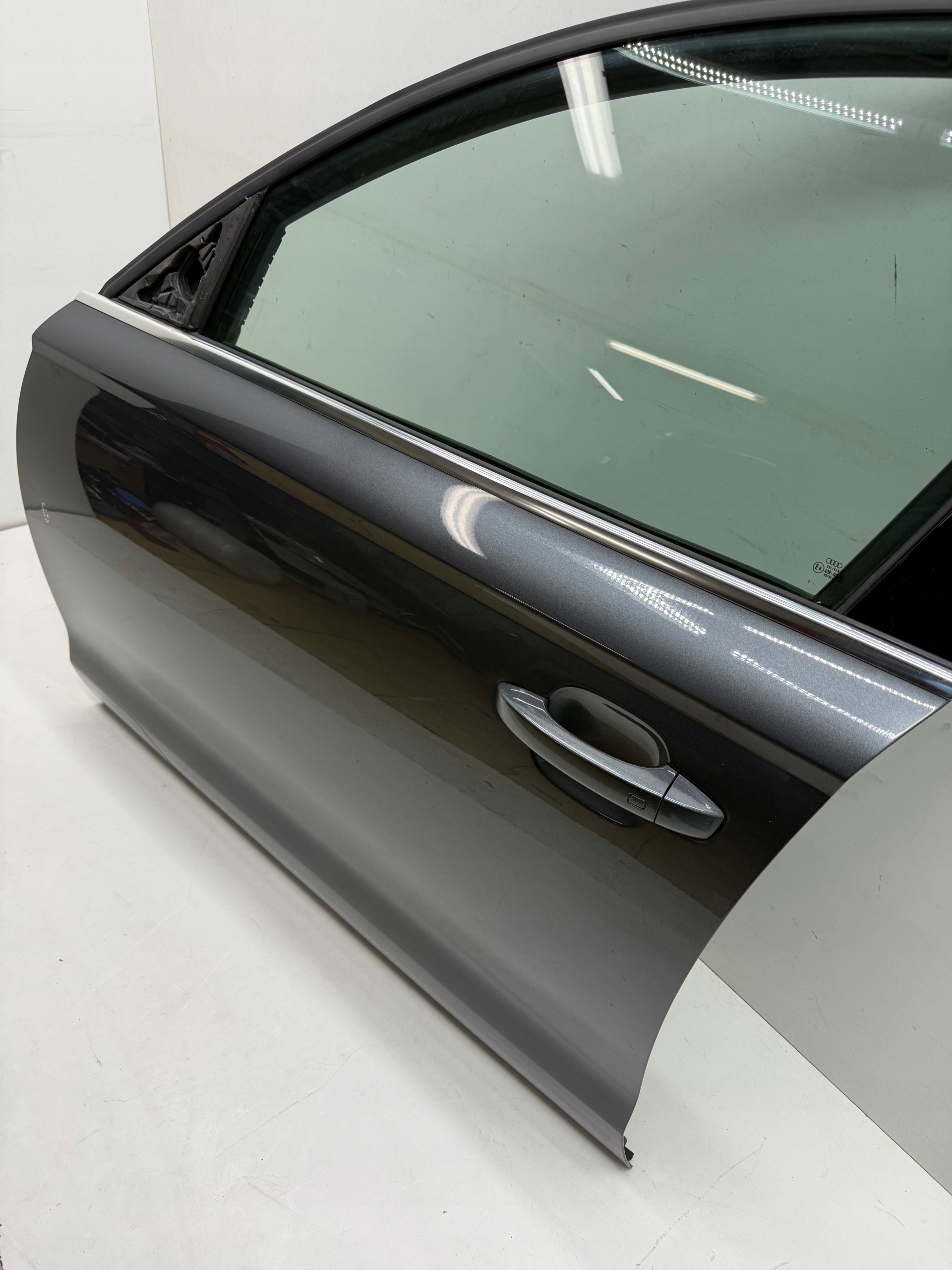 AUDI A6 S6 C7 door driver´s left front LZ7S nice complete