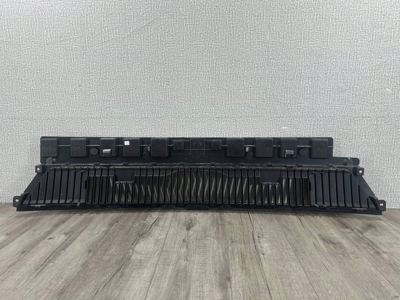 RENAULT MASTER IV V 2024-> grid central of a bumper front 622541366R