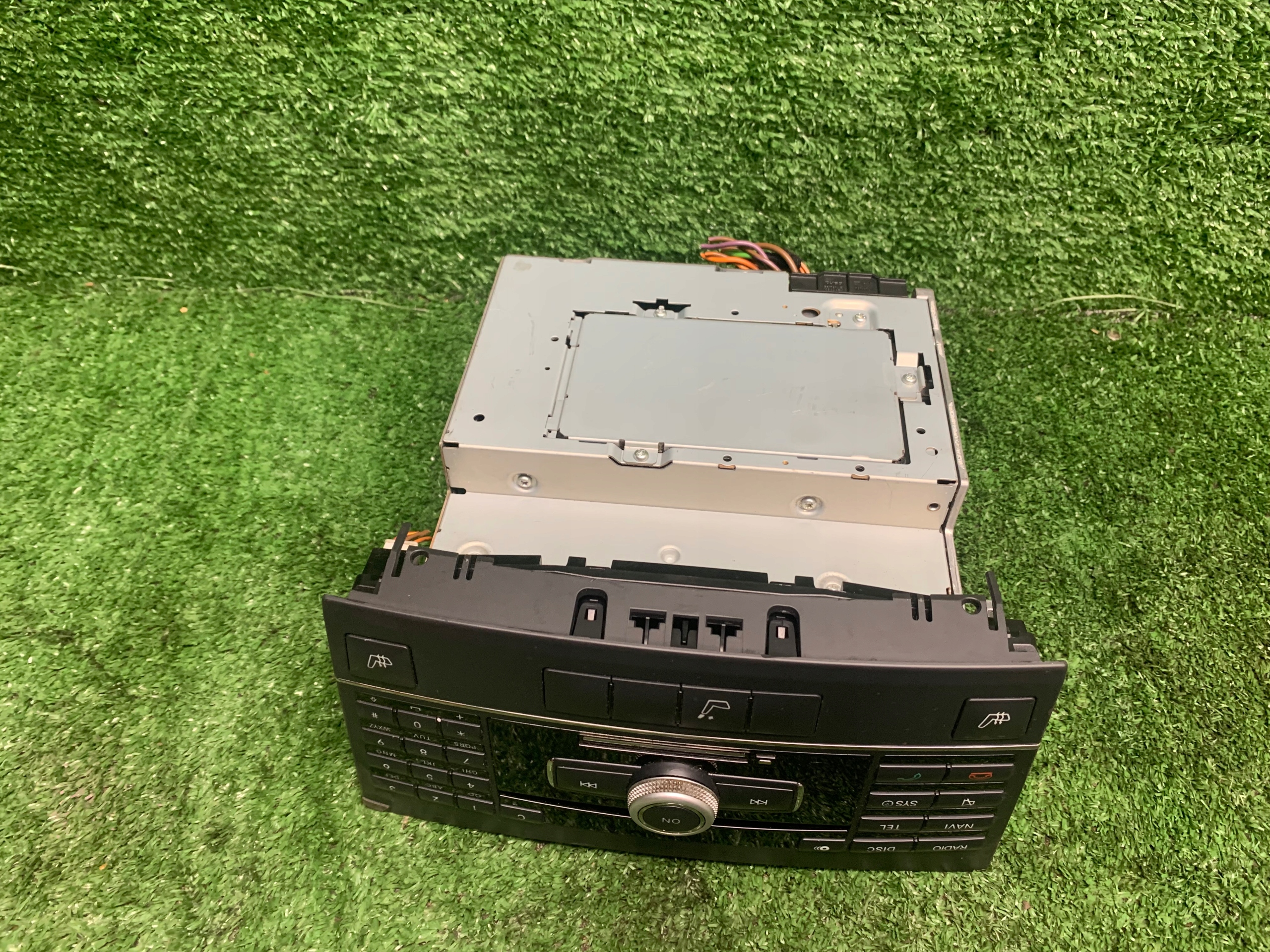 RADIO Navigation NAVI MERCEDES E W212 A2129063001