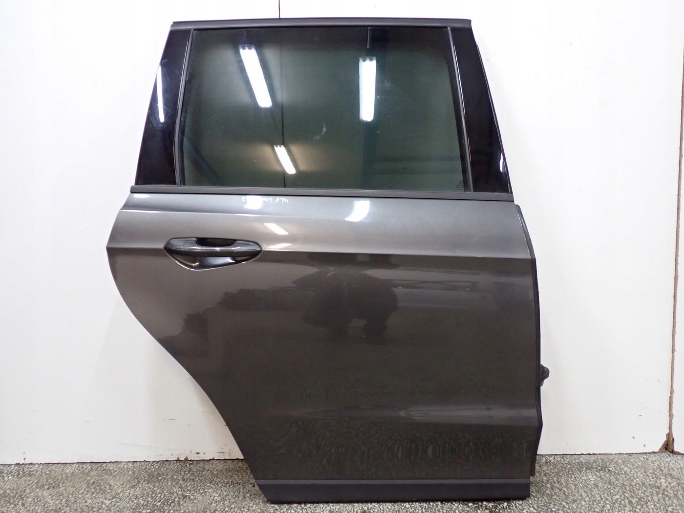DRZWI PRAWY TYŁ KOMPLETNE EUR ORYG FORD GALAXY MK4 IV 17R