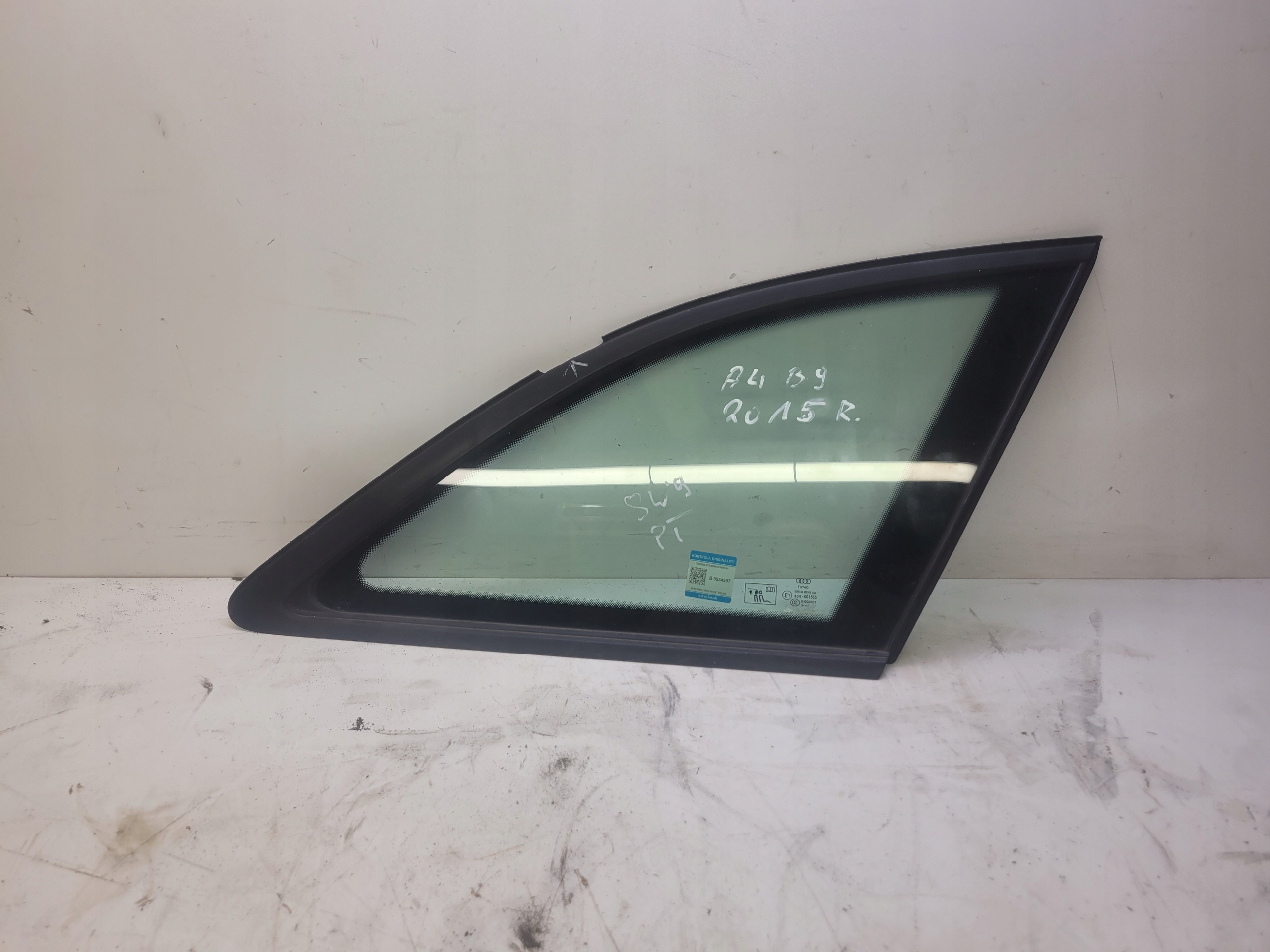 window bodywork right rear part AUDI A4 B9 AVANT KOMBI 8W9 2015R original !!!