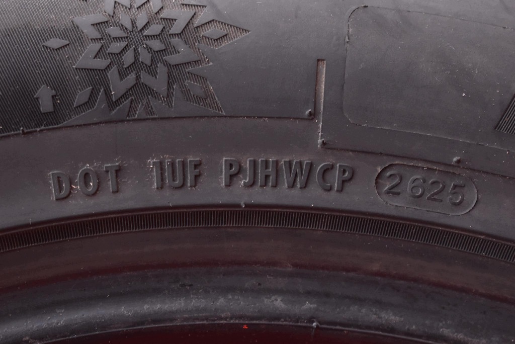 tyre tyres 2 SZT NEOLIN ZIMA 235/55/18 25R