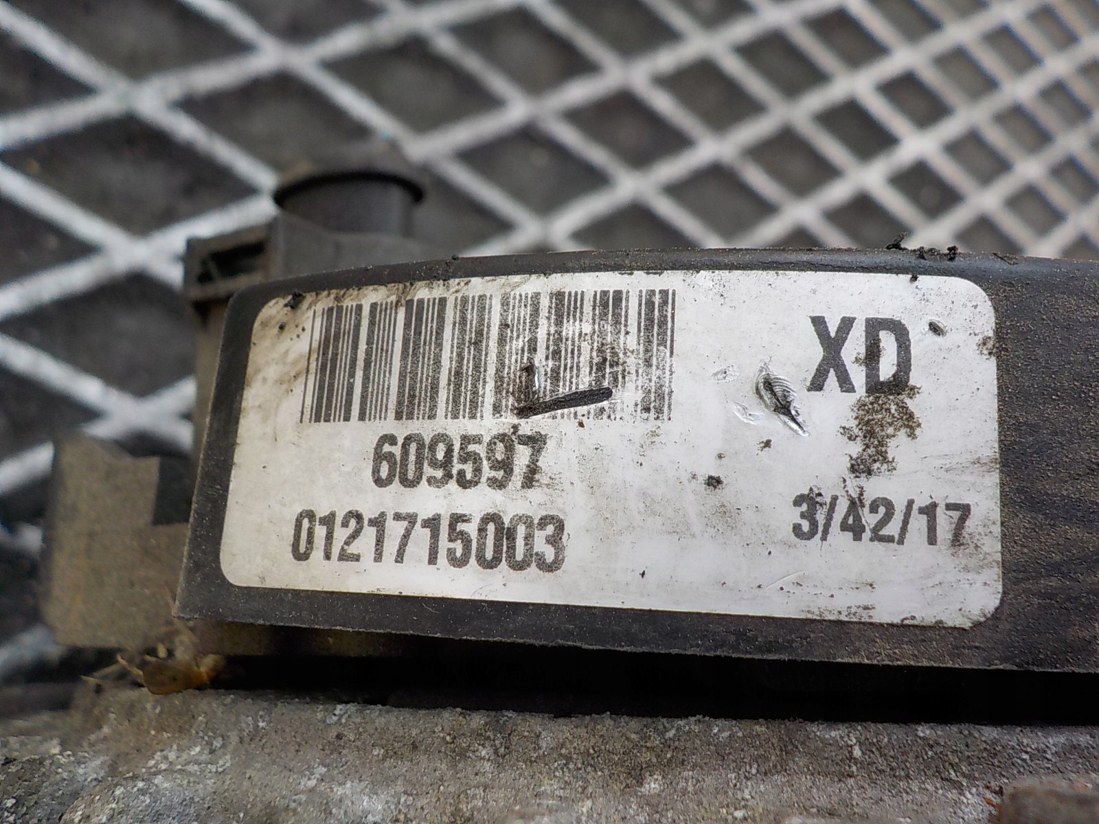 VOLKSWAGEN PASSAT B6 2.0 TDI ALTERNATOR 0121715003