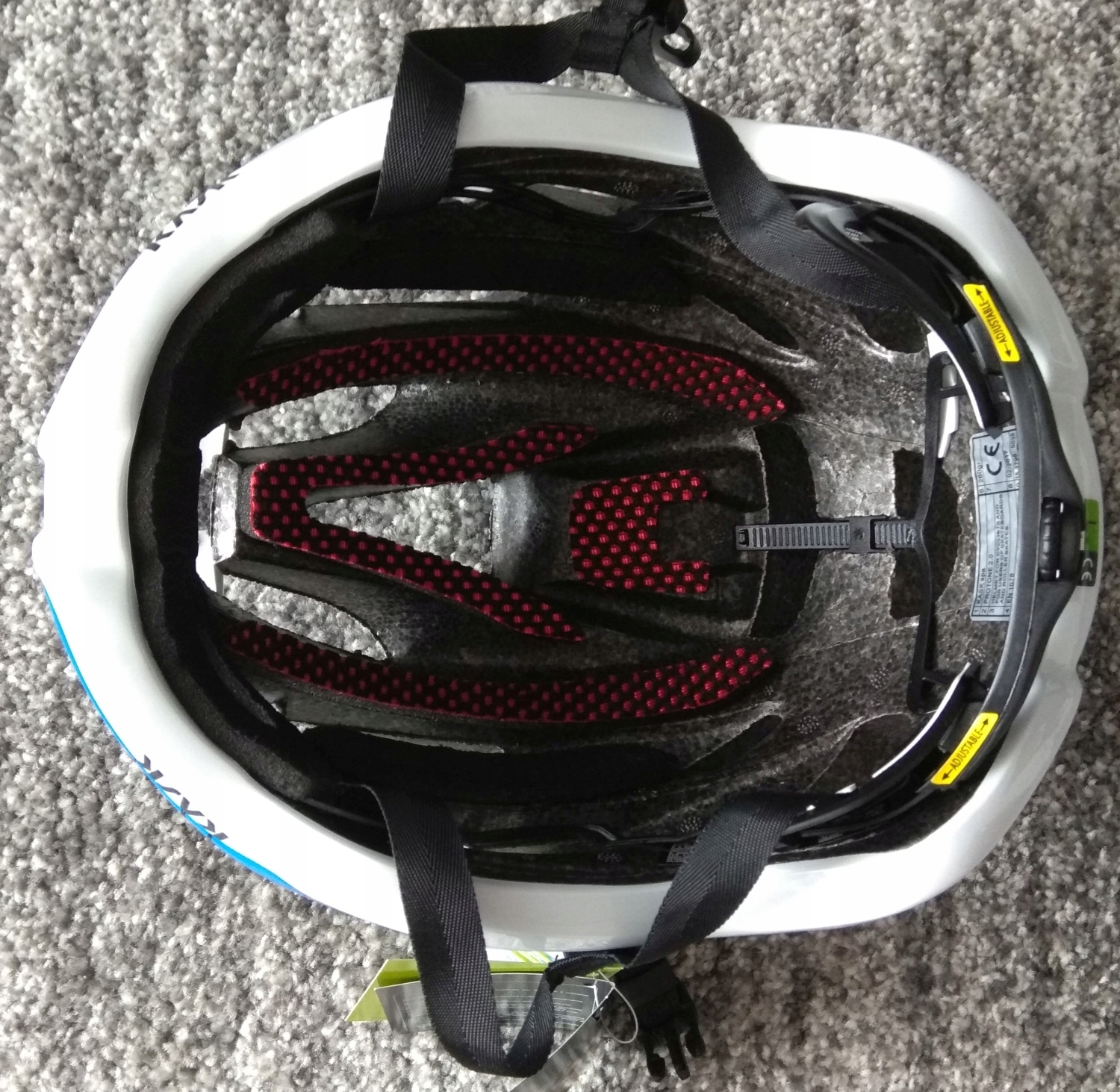 KASK Rowerowy RED BULL ROZ M 52-58cm L 59-62cm Marka Red Bull