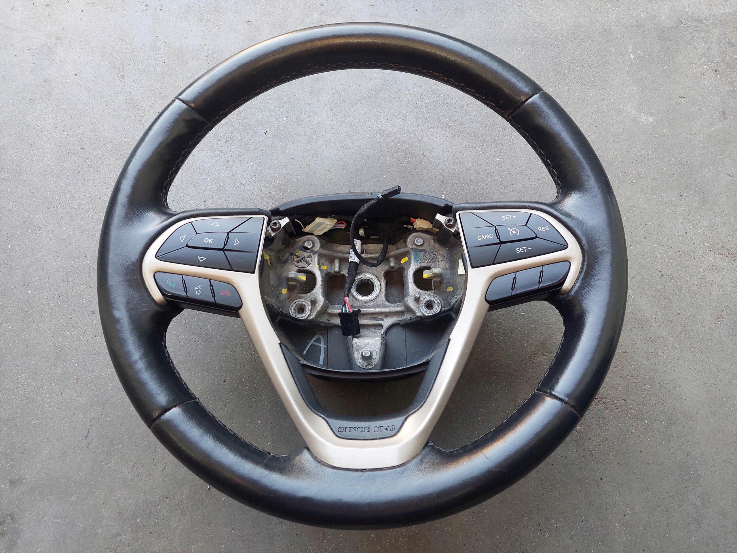 lenkrad MULTIFUNKCJA JEEP CHEROKEE KL