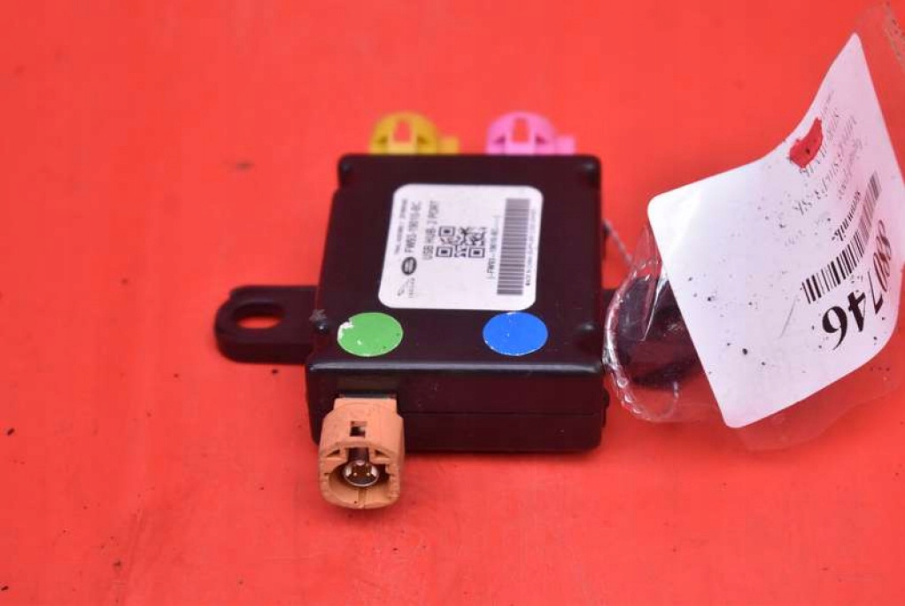 control unit module USB FW93-19010-BC JAGUAR F-PACE X761 16-20