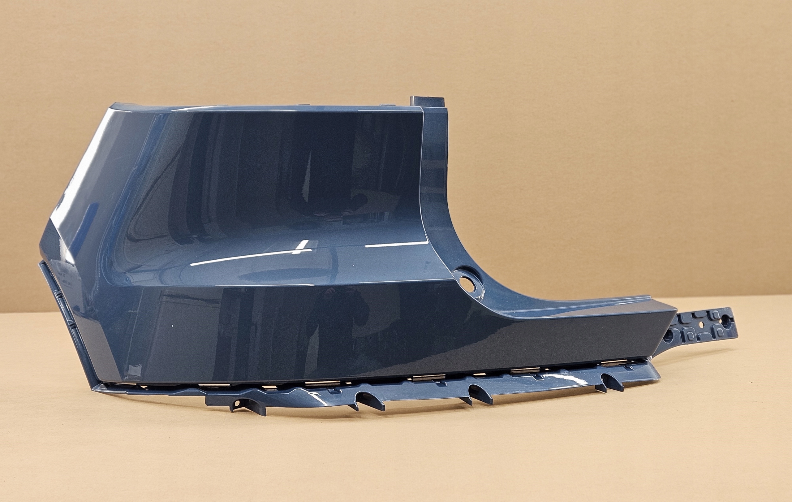 left corner bumper rear part VOLVO XC40 C40 W colour 734