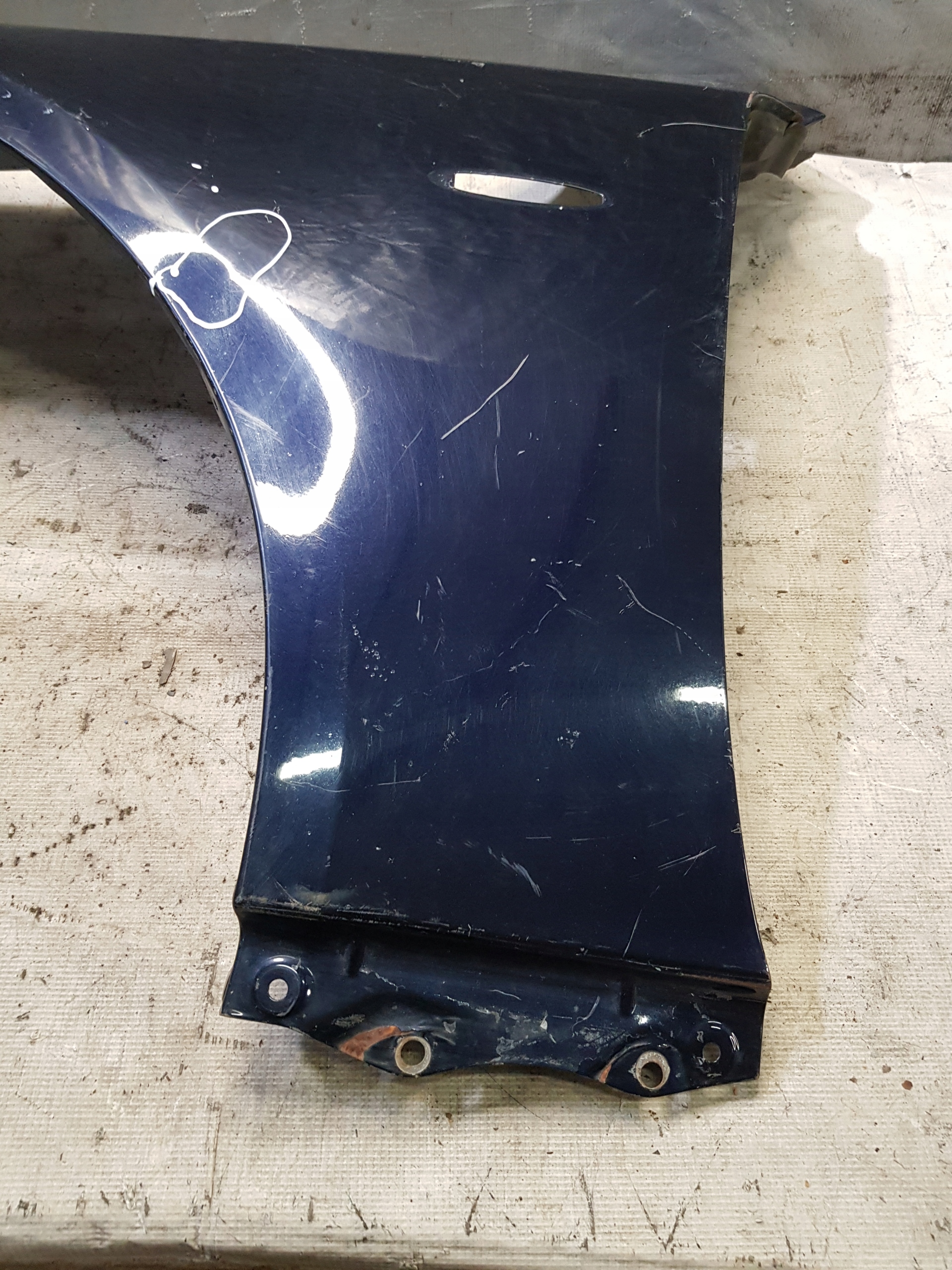 fender LEXUS IS 2 left front graphitic
