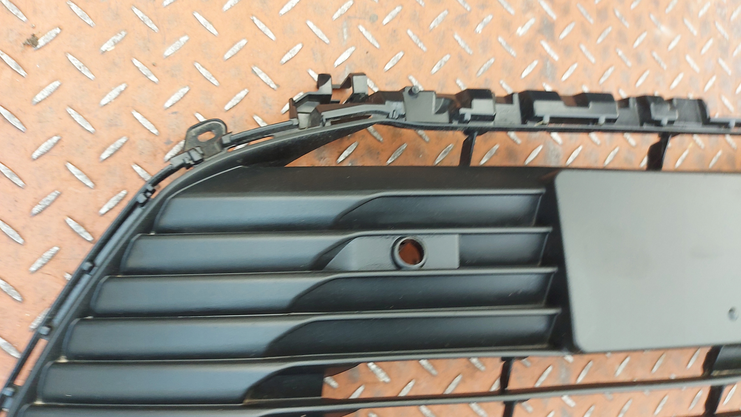 grid grille of a bumper front TOYOTA COROLLA E21 19- sedan PDC
