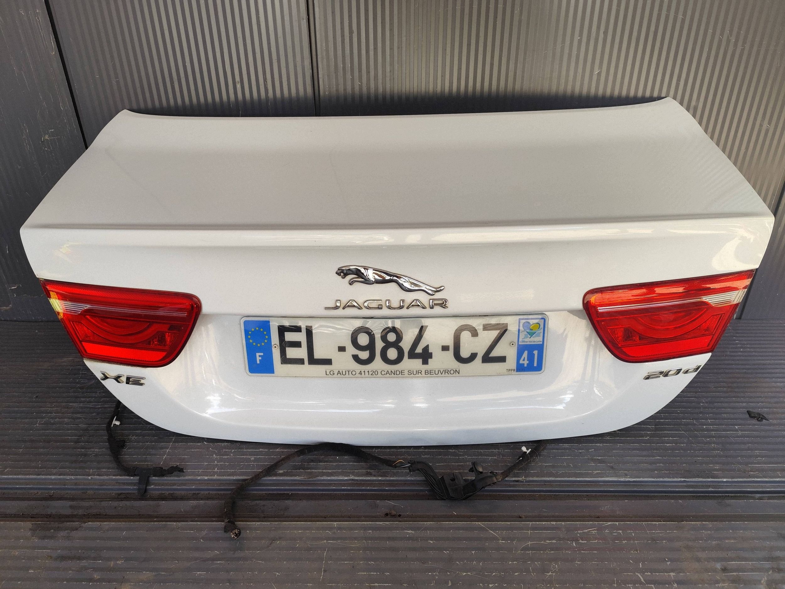 JAGUAR XE 760 boot doors KAMERA LRC NAK complete DEMONTAZ