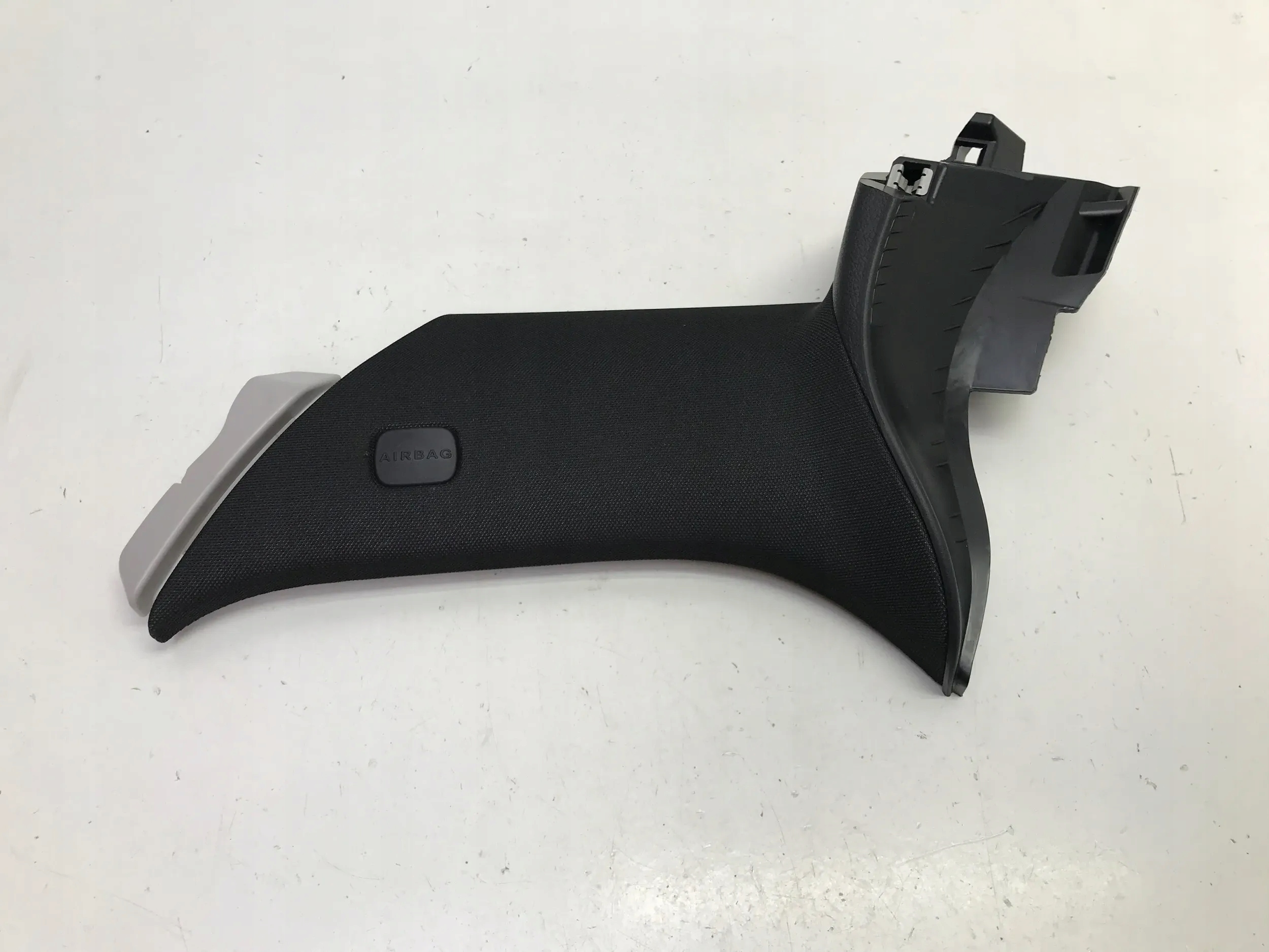 MERCEDES EQC N293 W293 2023 OSŁONA POSZYCIE SŁUPKA D PRAWY TYŁ A2936904400