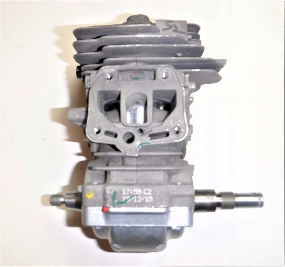 Kompletní motor Stihl MS231 MS251 44 mm