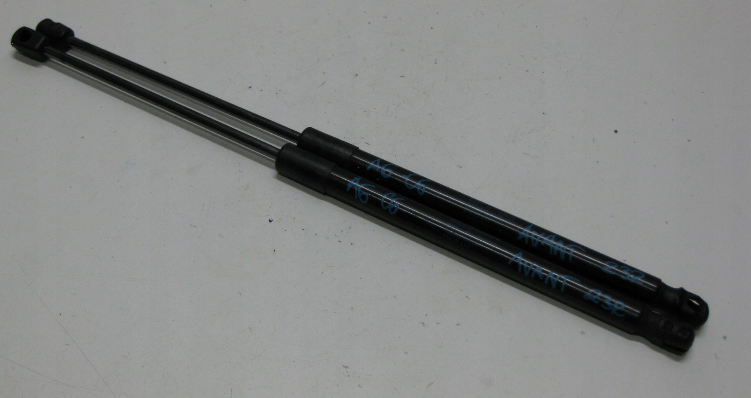 AUDI A6 C6 LIFT KOMBI damper telescope bonnet boot KOMPLET